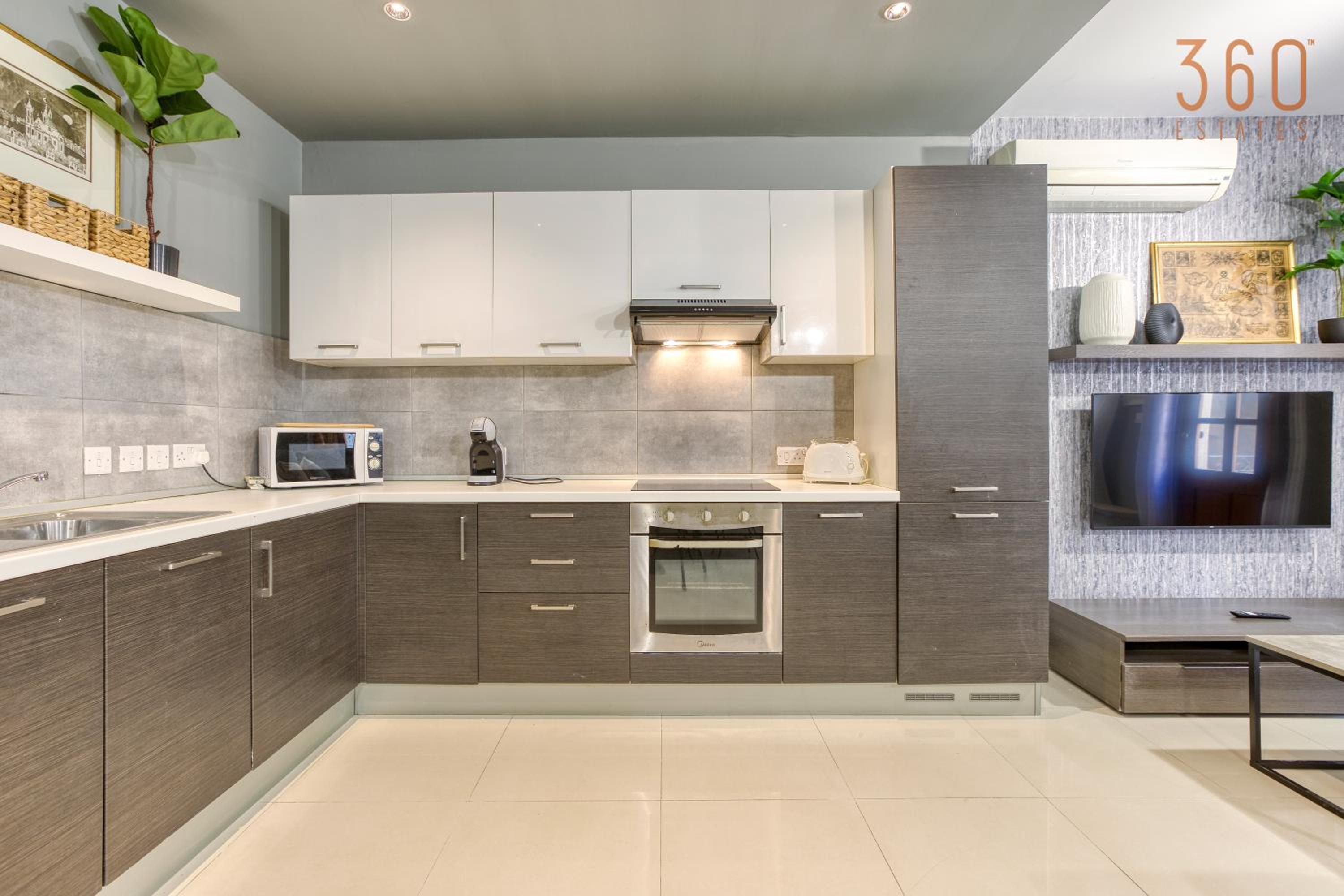 Cosy & Stylish 3BR home in the heart of St'Julians by 360 Estates photo 5
