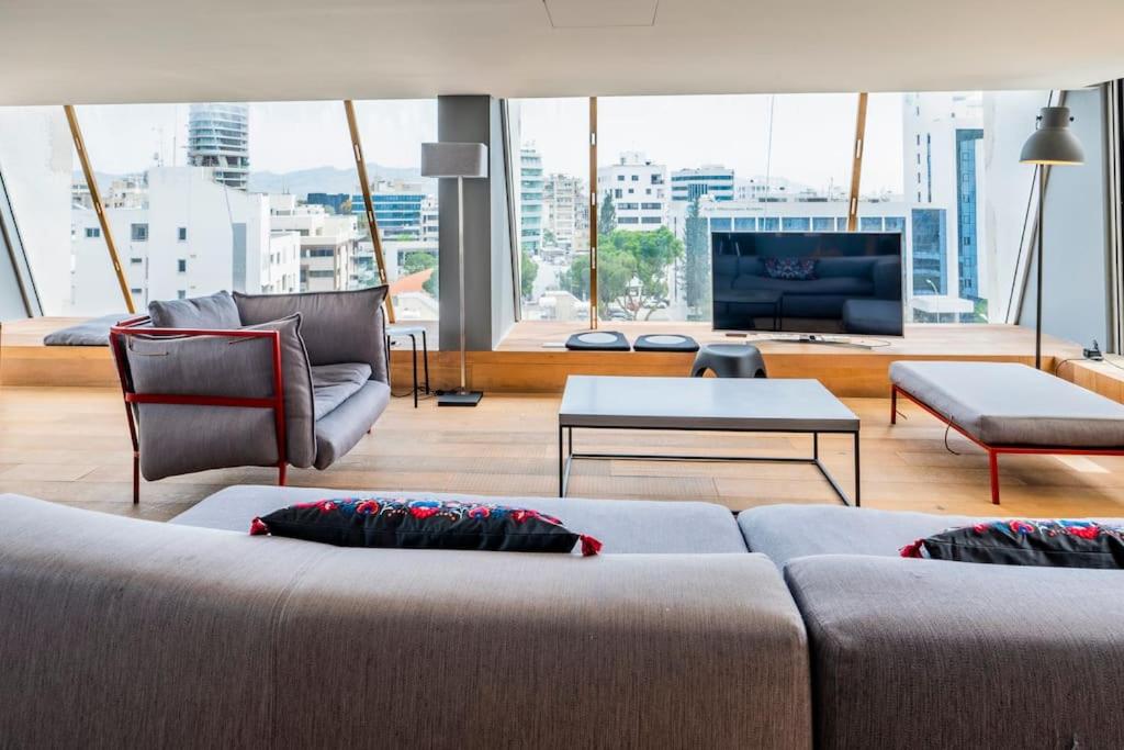 The Loft Penthouse in the Heart of City Center