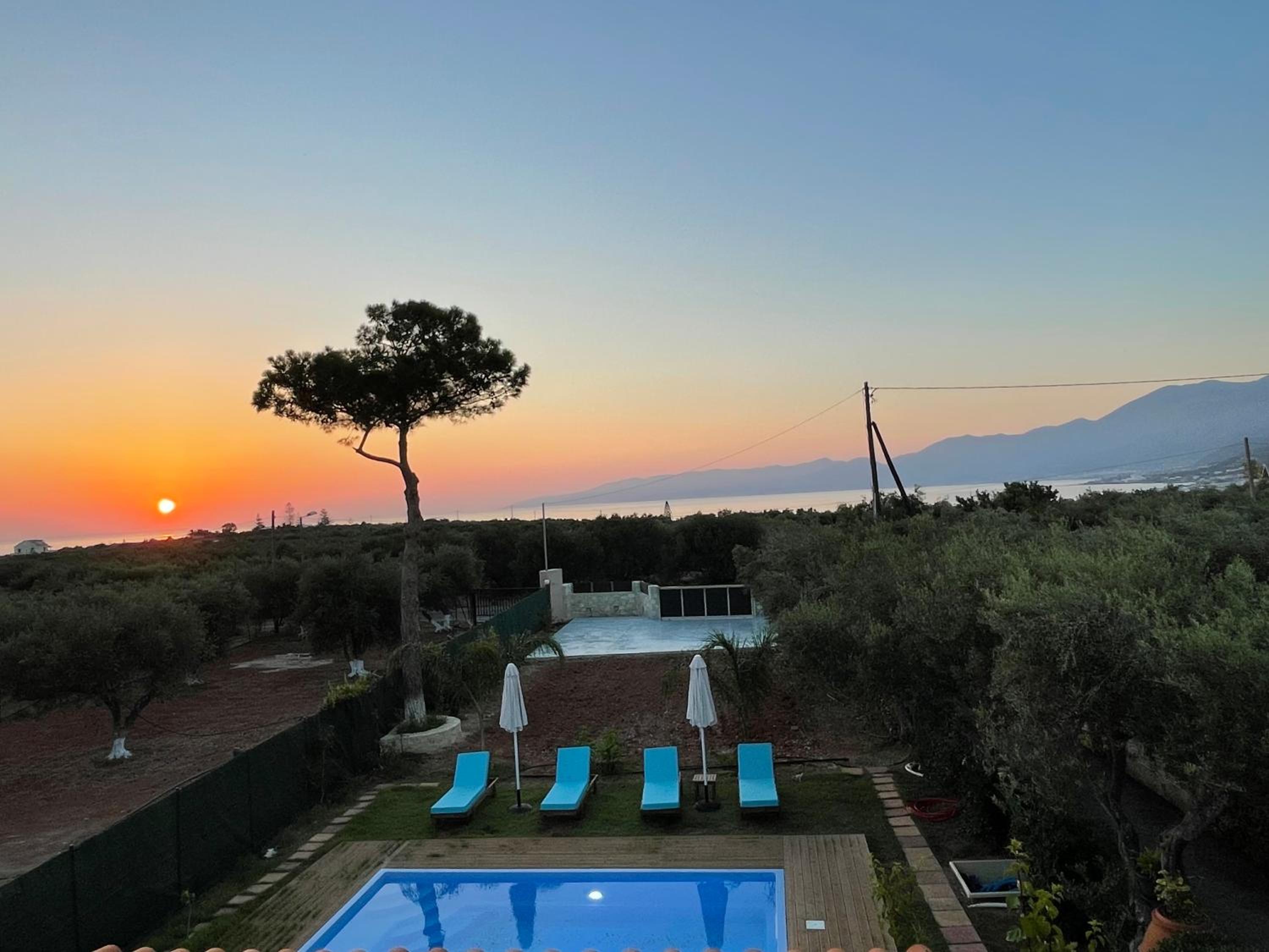 Zorbas Suites