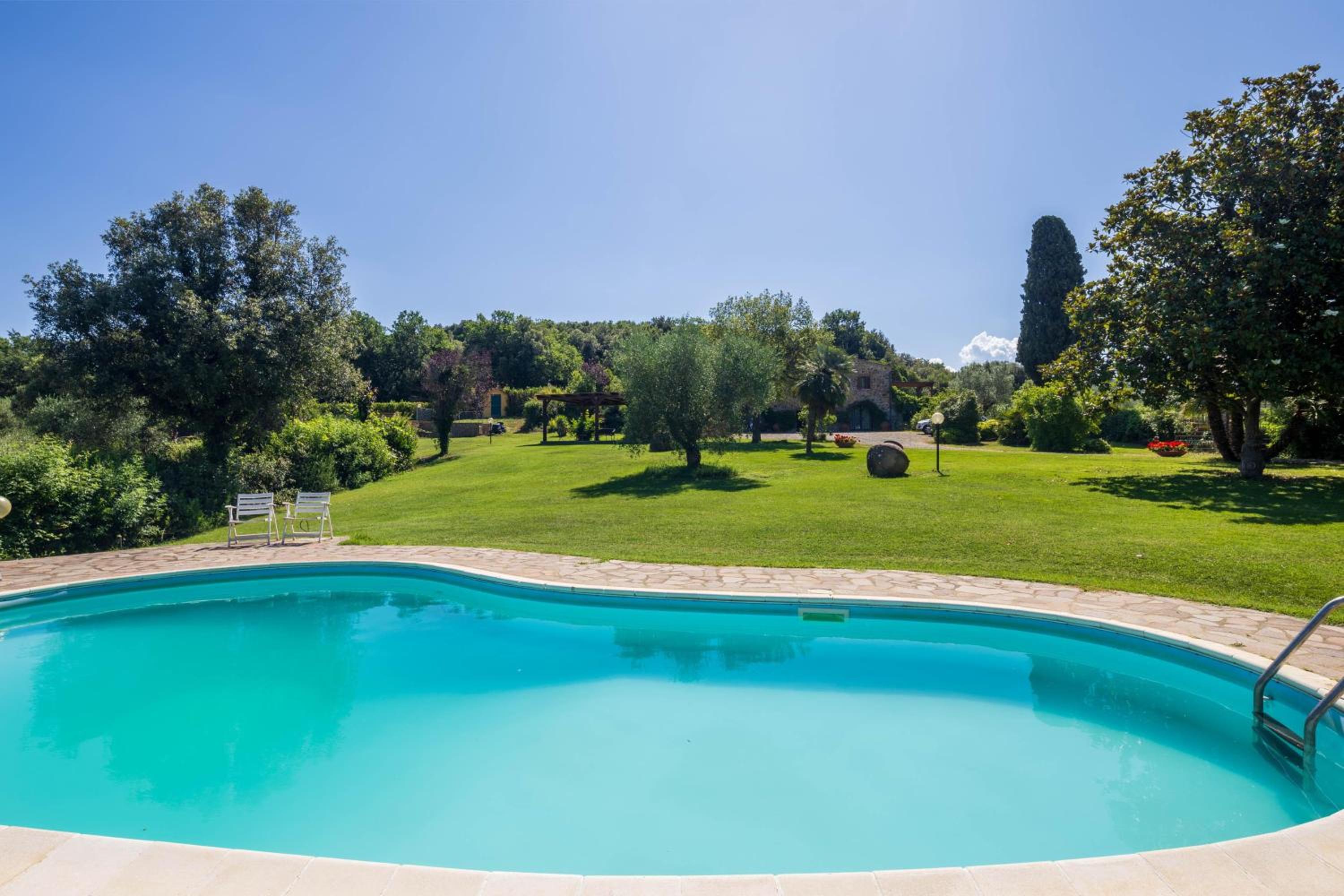 Villa la Fornace by VacaVilla view 5