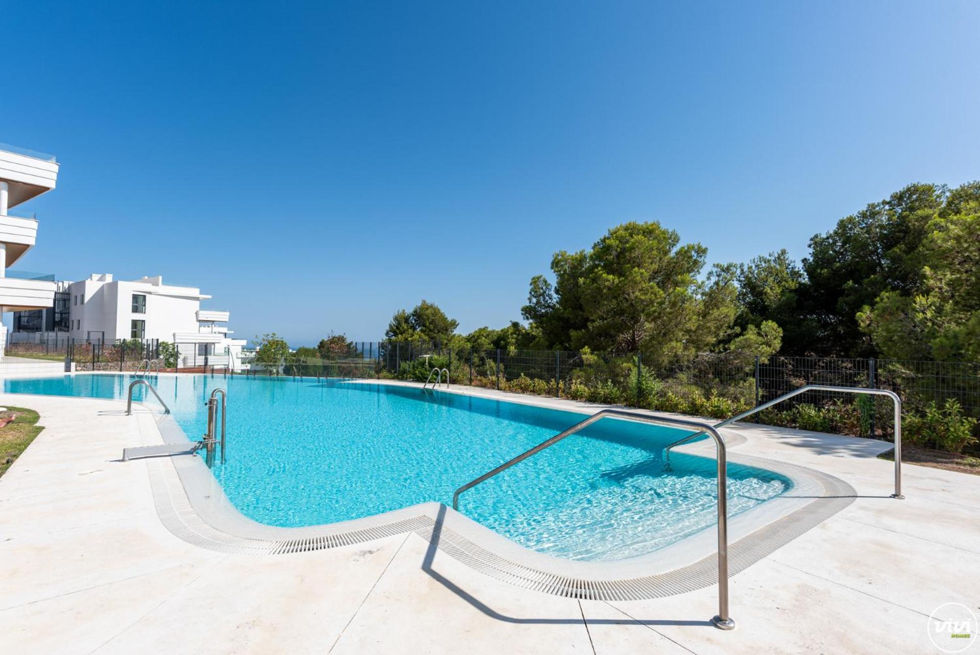 ViVi Homes - Gerrard, Terrace, Pool & Sea Vew