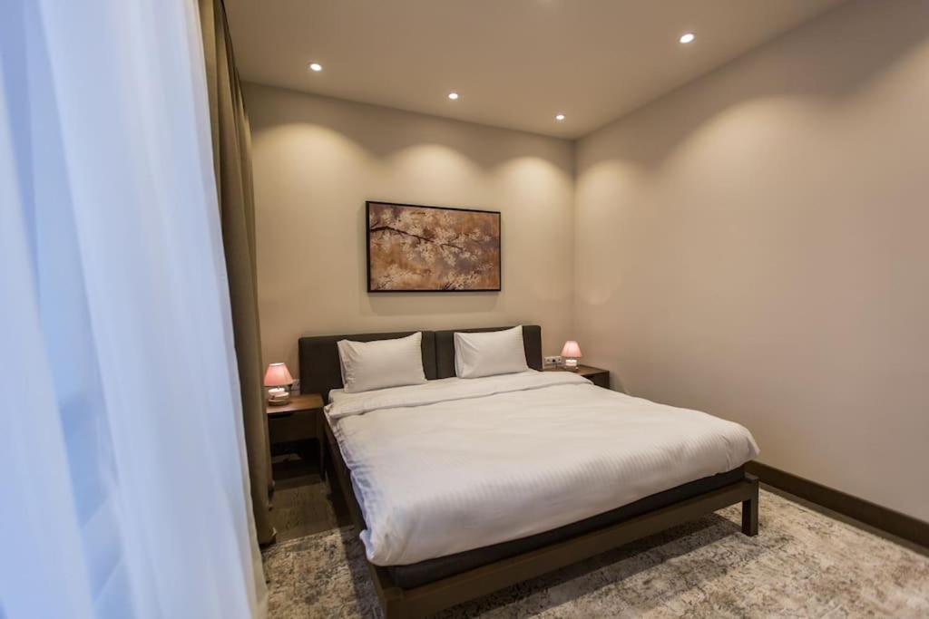 VIP 2-Bedroom Central Apartment - Families