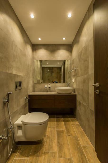 VIP 2-Bedroom Central Apartment - Families