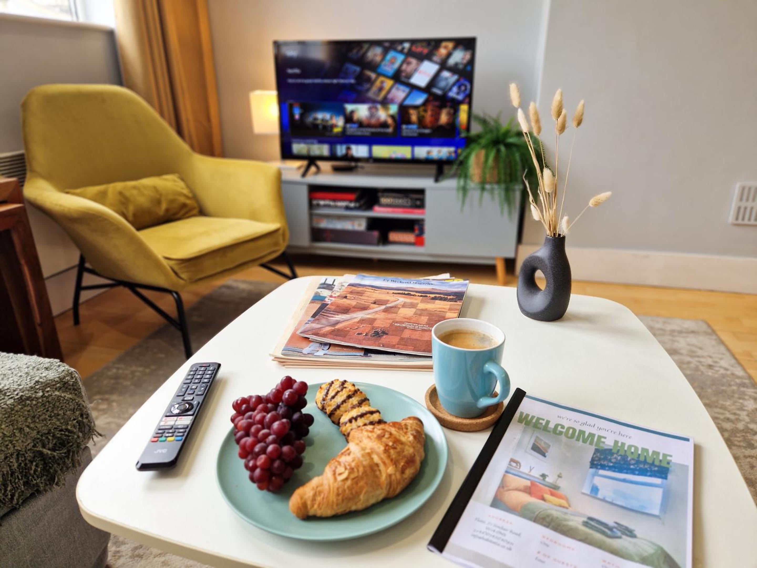 1-bed apartment, Close to Kensington Olympia with Free Wi-Fi & Netflix