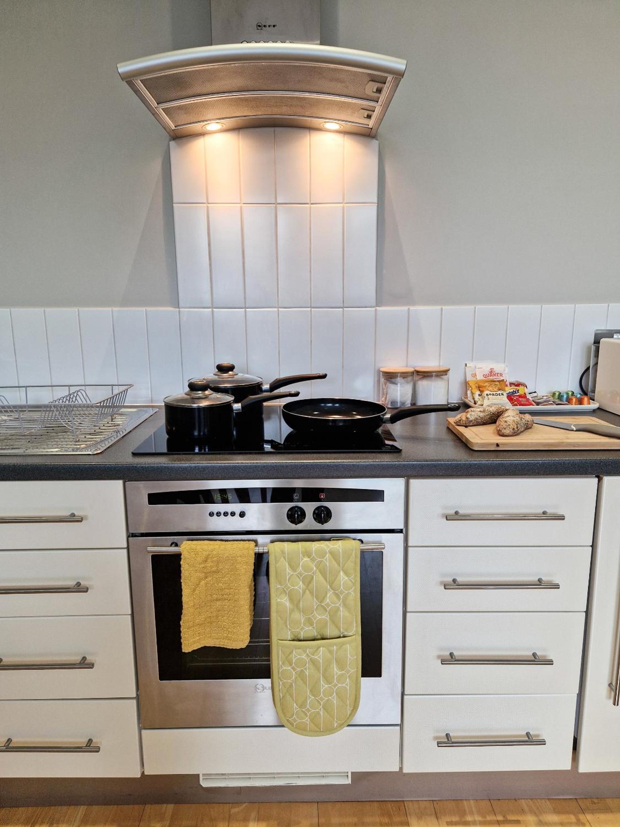 1-bed apartment, Close to Kensington Olympia with Free Wi-Fi & Netflix