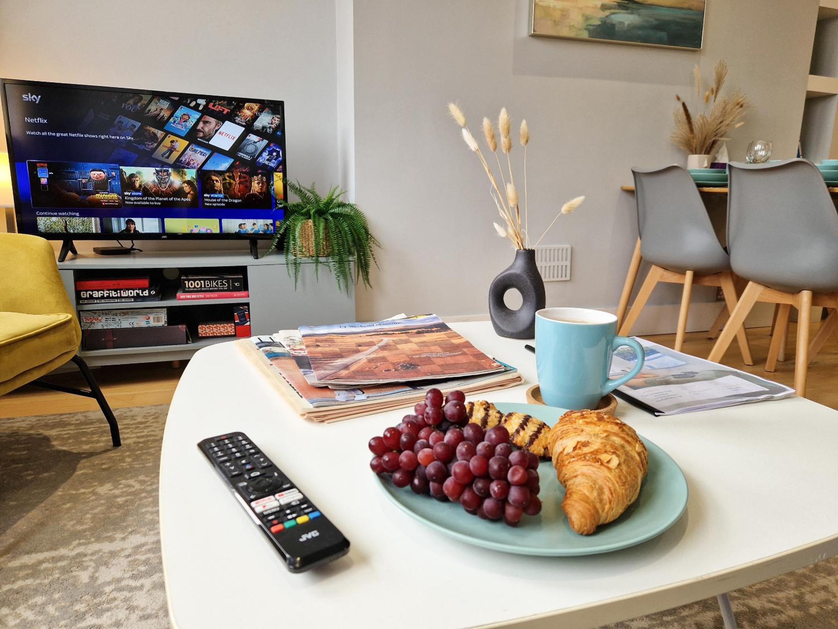 1-bed apartment, Close to Kensington Olympia with Free Wi-Fi & Netflix