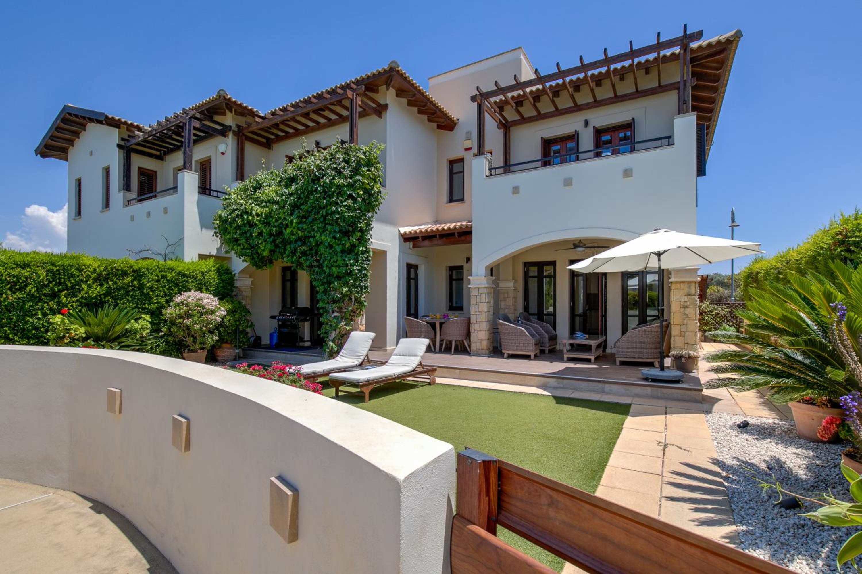 Junior Villa Zeus, hot tub and communal pool, Aphrodite Hills