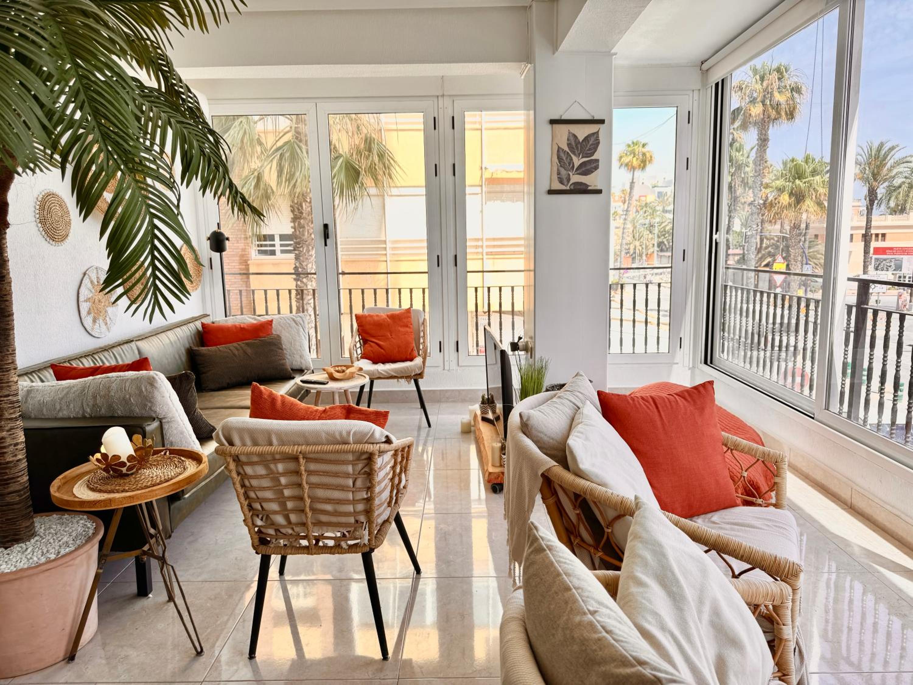 FRONTLINE APPARTEMENT Palmeras Puerto en Beach Torrevieja Centrum Boulevard Strand Haven