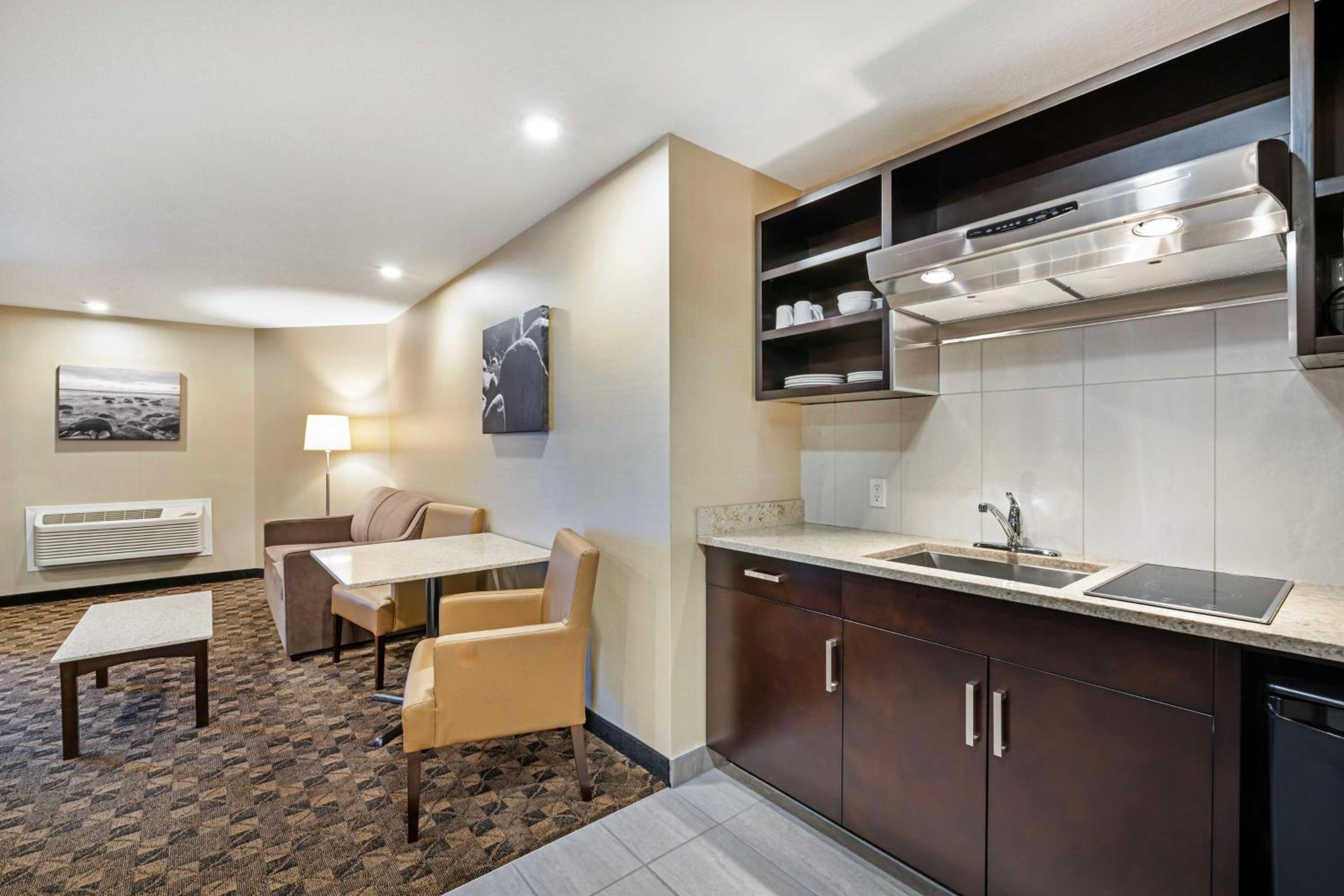 Nanaimo Vacations - Best Western Northgate - Property Image 5