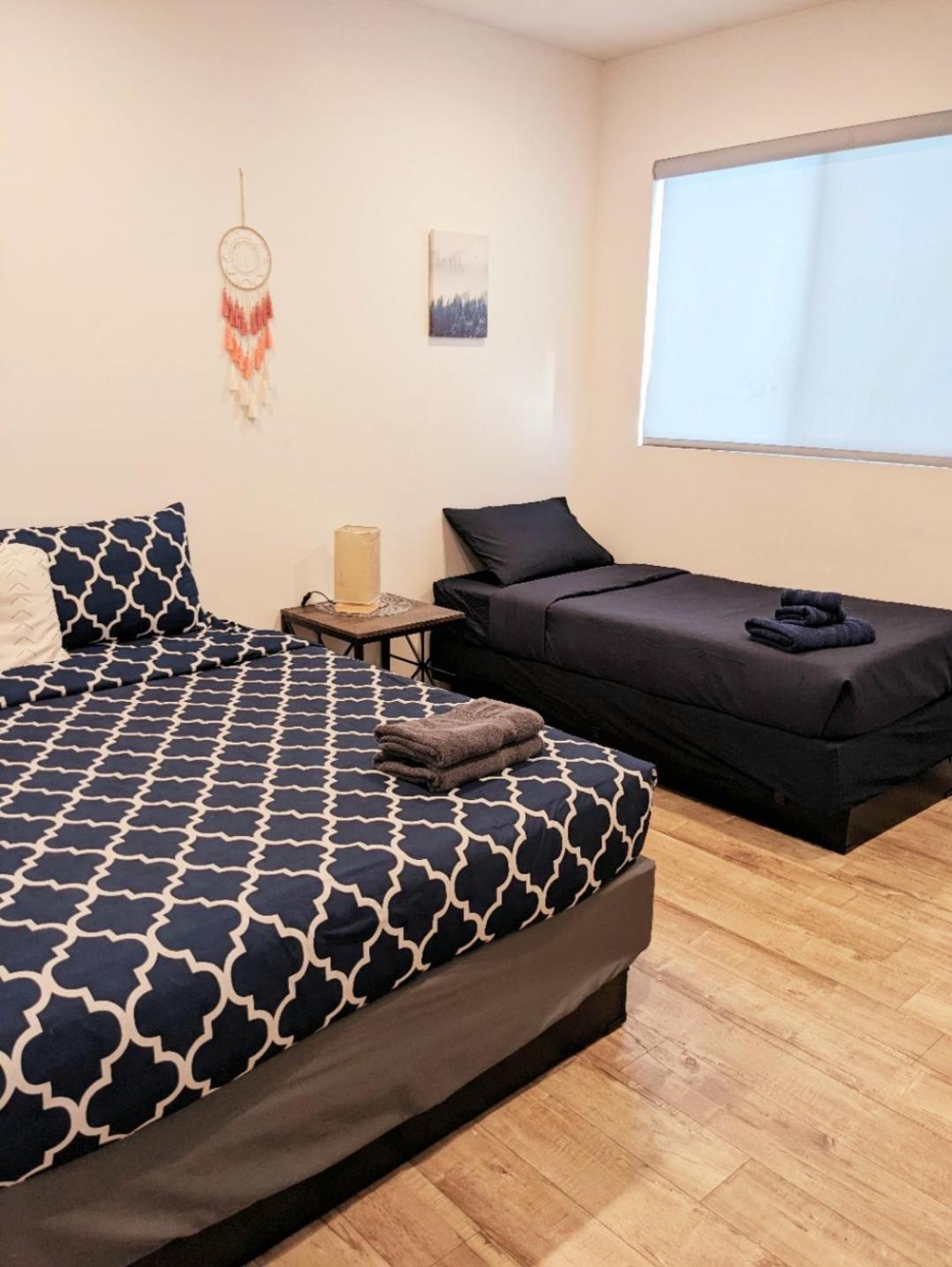 4BR/4BR modern house at Mid-city