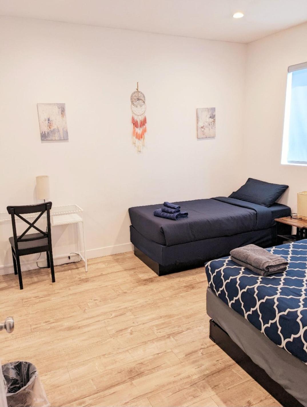 4BR/4BR modern house at Mid-city