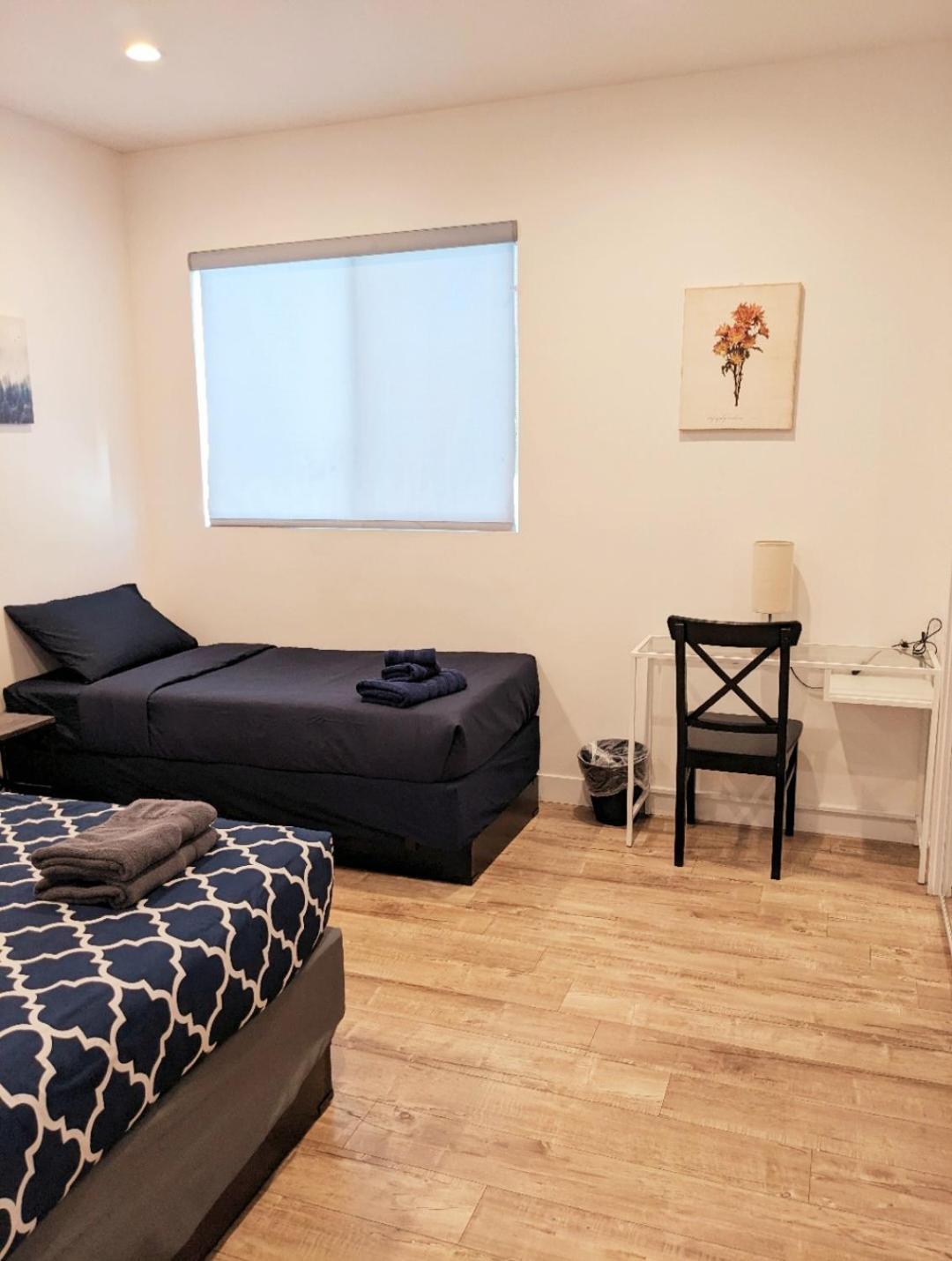 4BR/4BR modern house at Mid-city