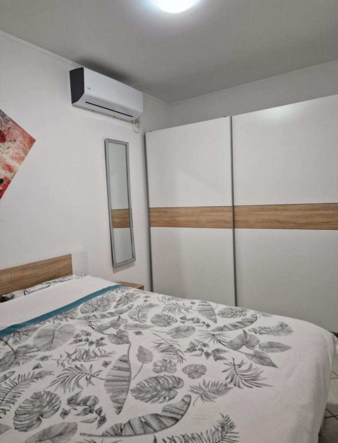 Apartma Olivin