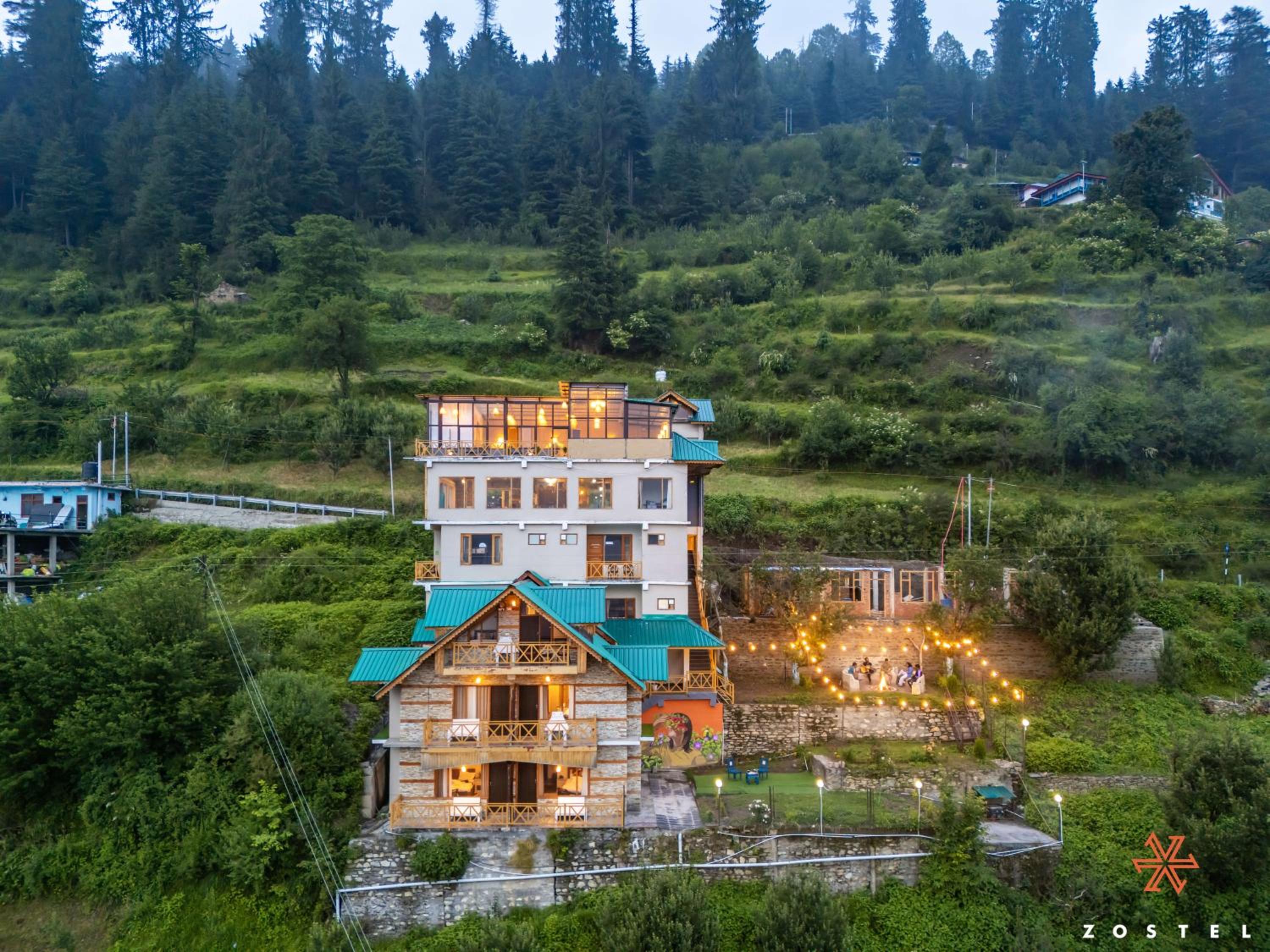 Zostel Shoja, Jibhi