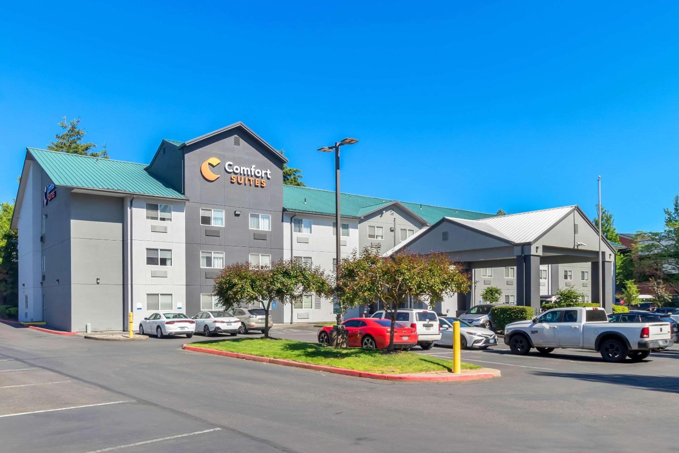 Hotel Comfort Suites Portland Airport