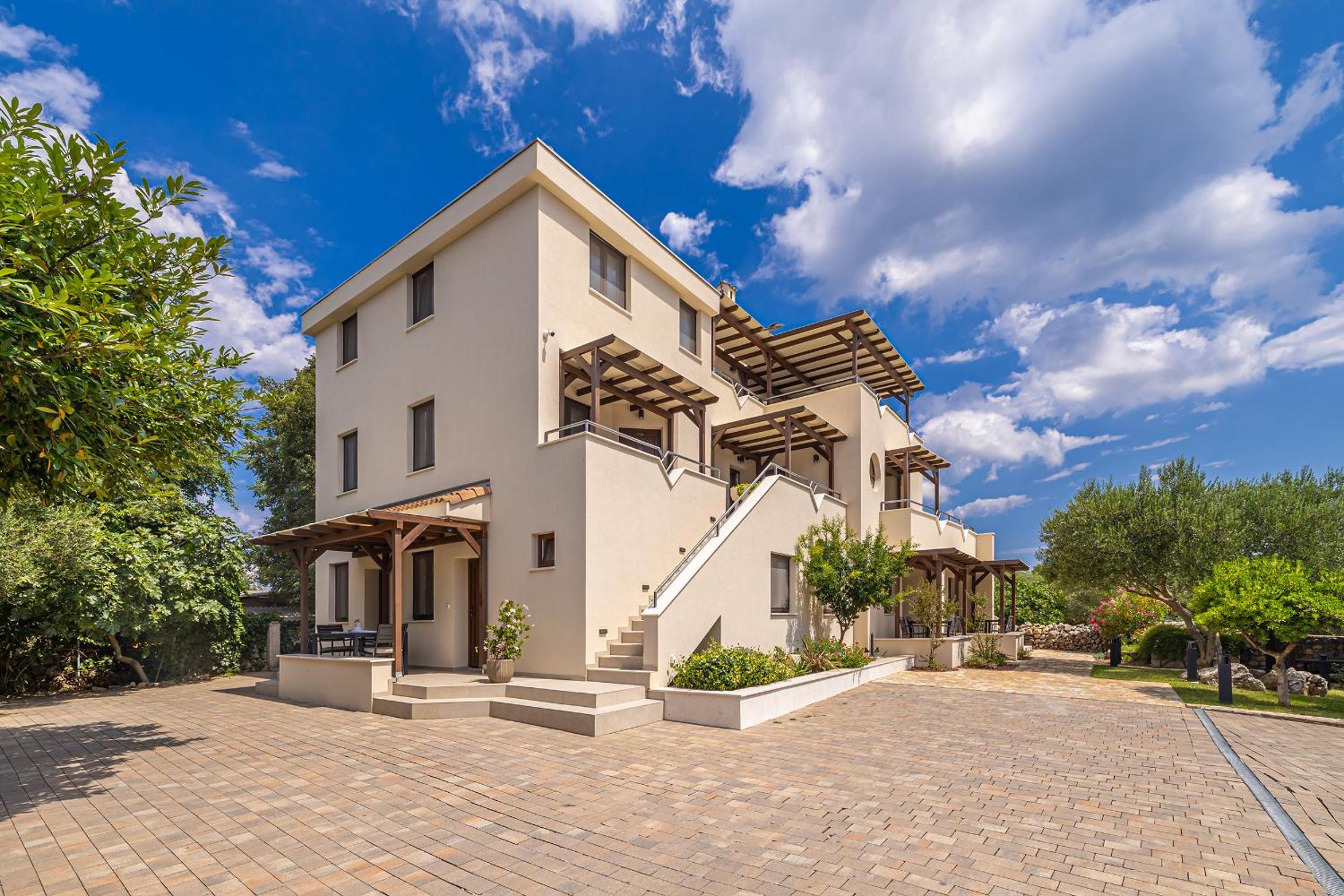 Hotel Villa Haya with heated pool - Image 1