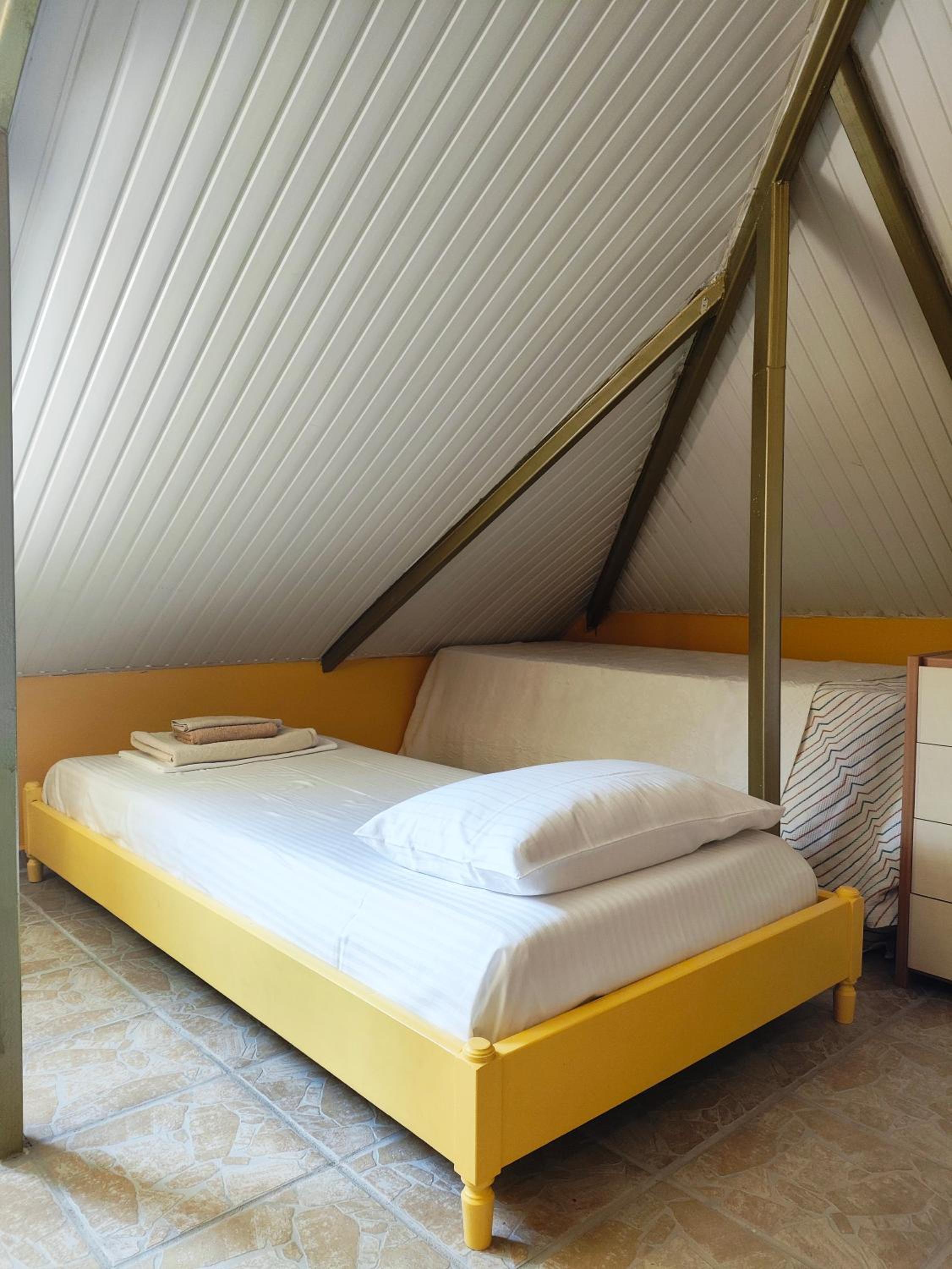 Foothills loft