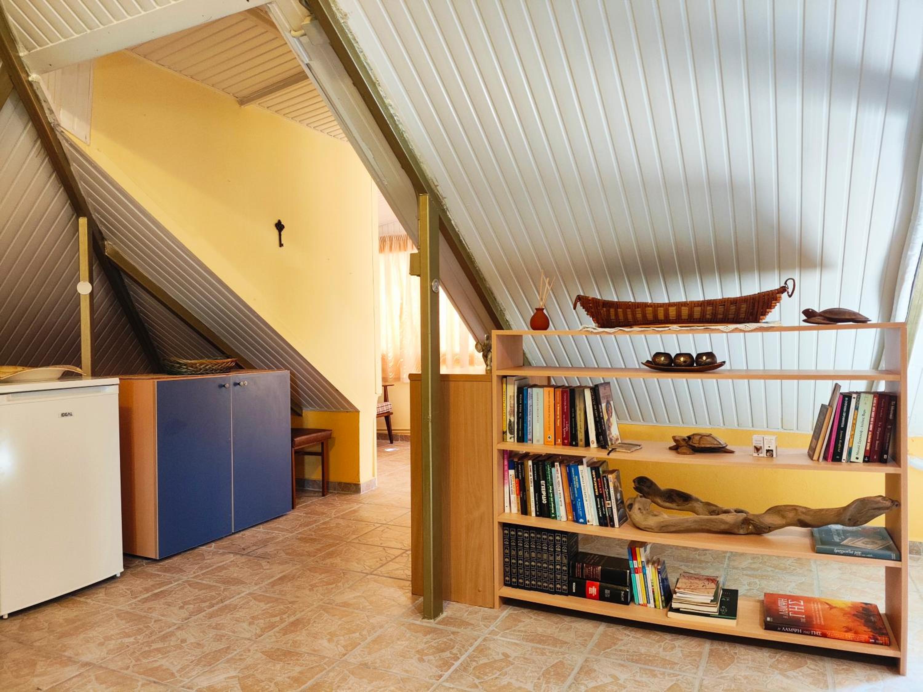 Foothills loft