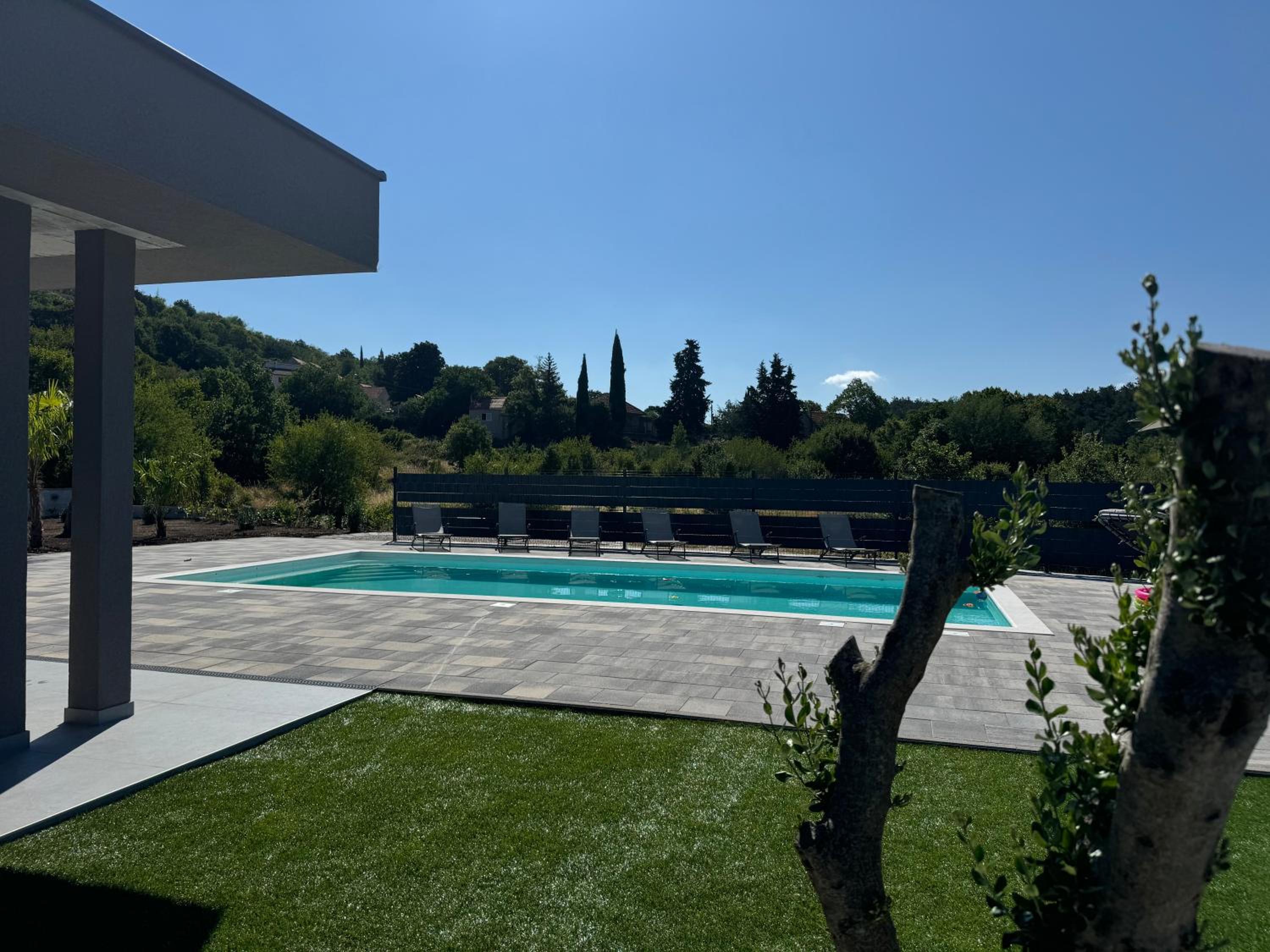Olive Residence
