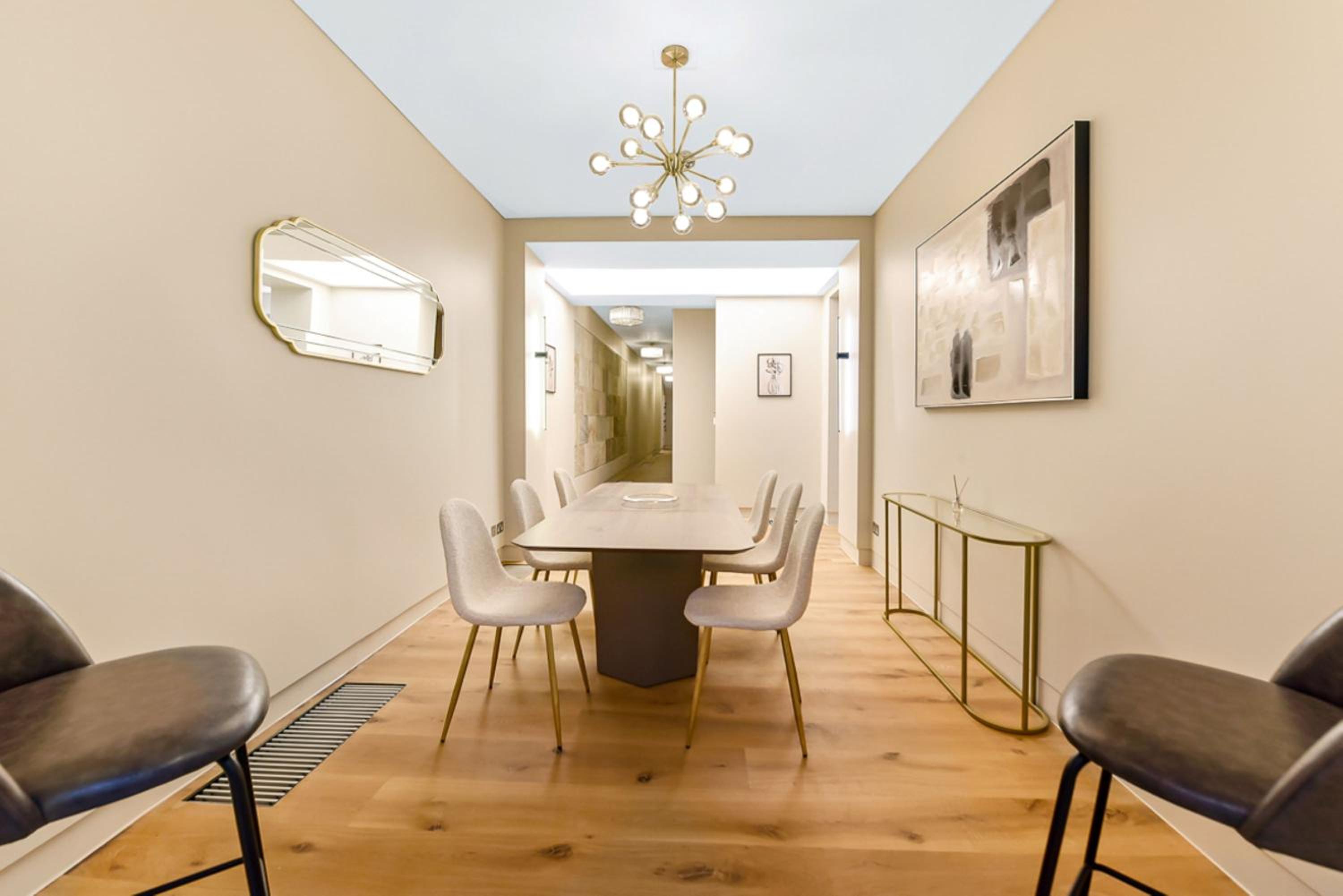 Super High-End Kensington House near Hyde Park