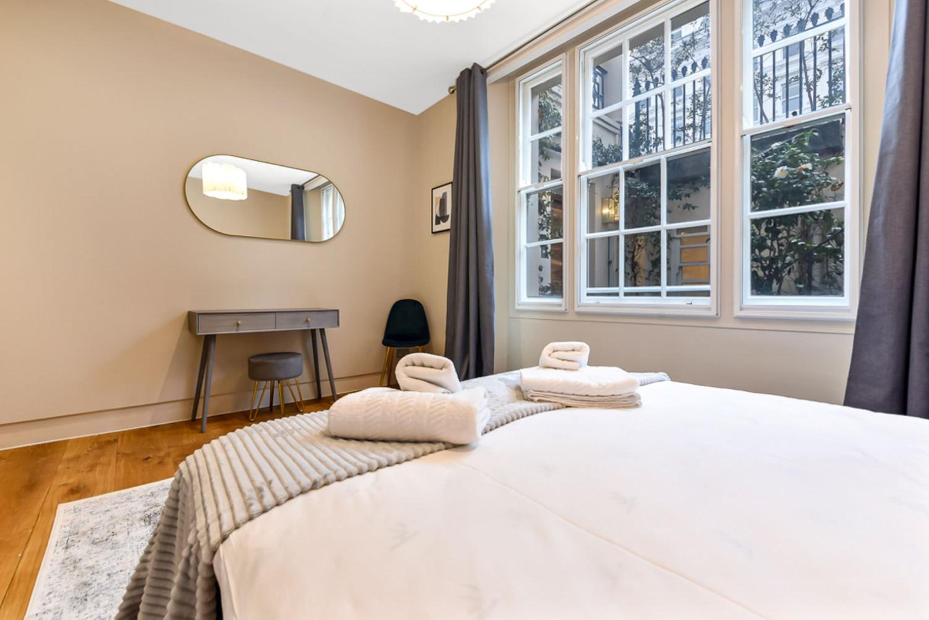 Super High-End Kensington House near Hyde Park