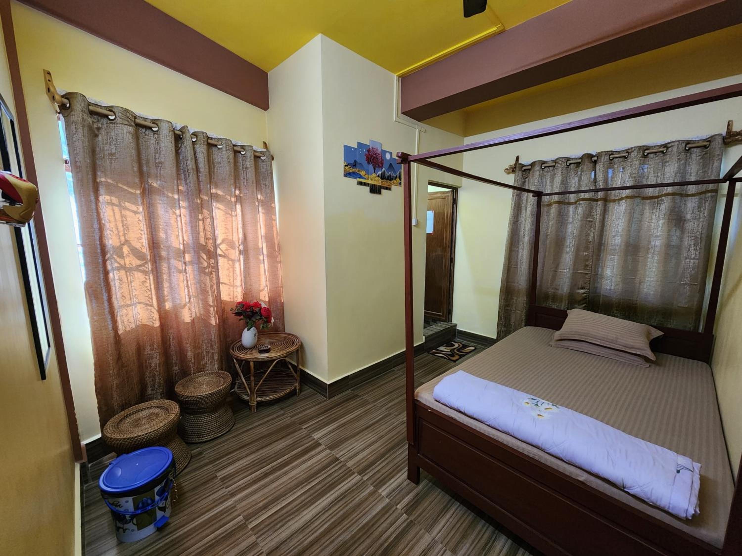 REBA FOOD AND LODGING Dawki view 4