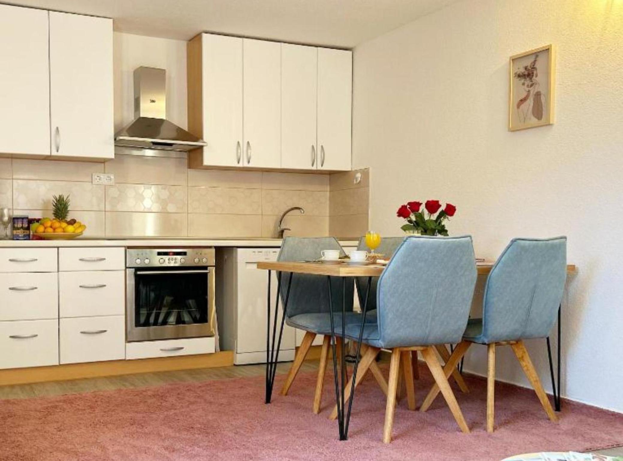 APARTMAN 