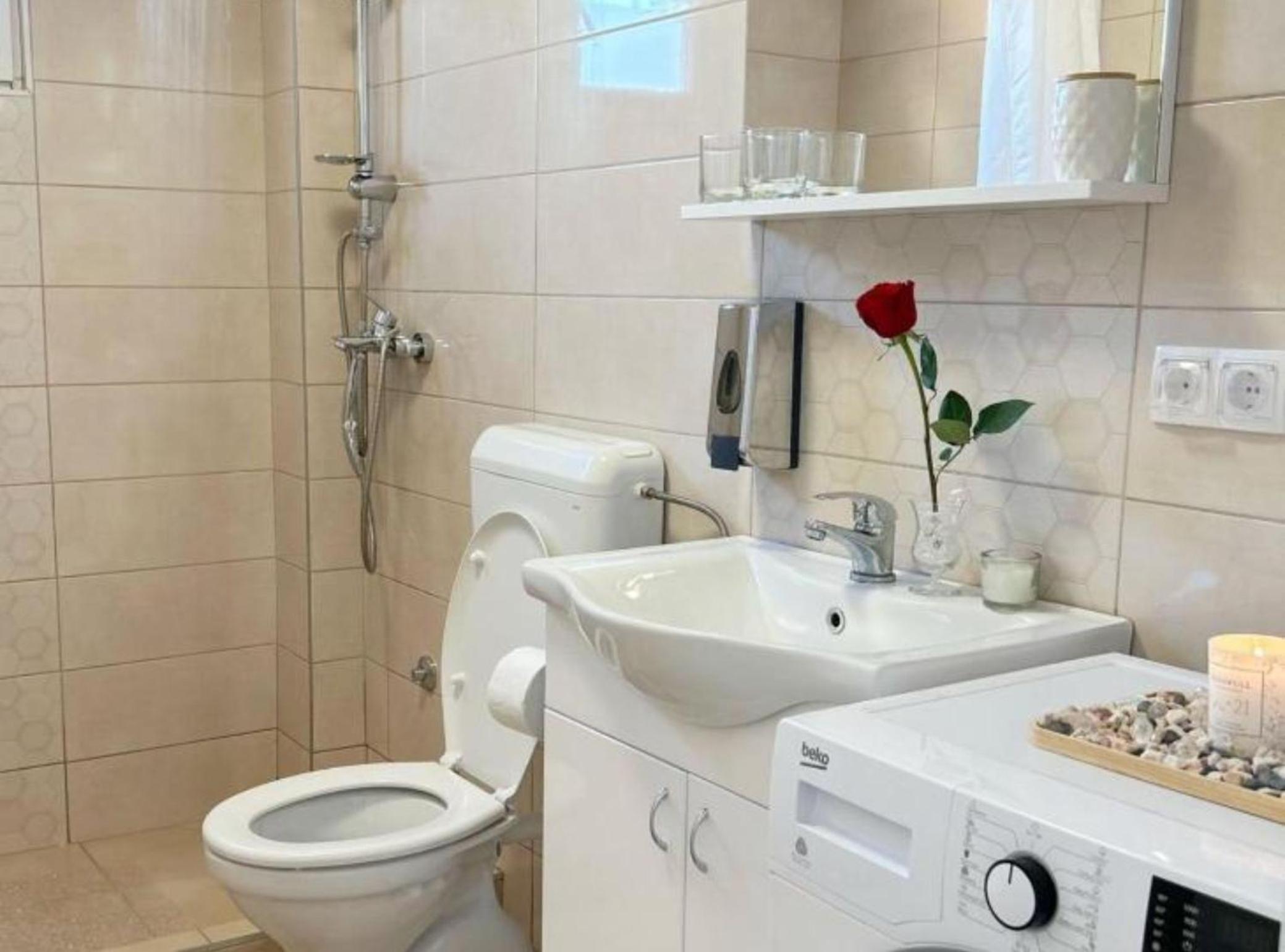 APARTMAN 