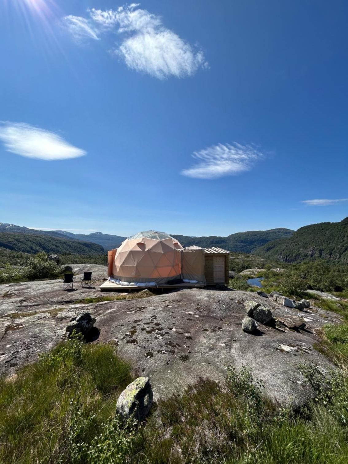 Handeland Lodge I Arctic Dome view 4