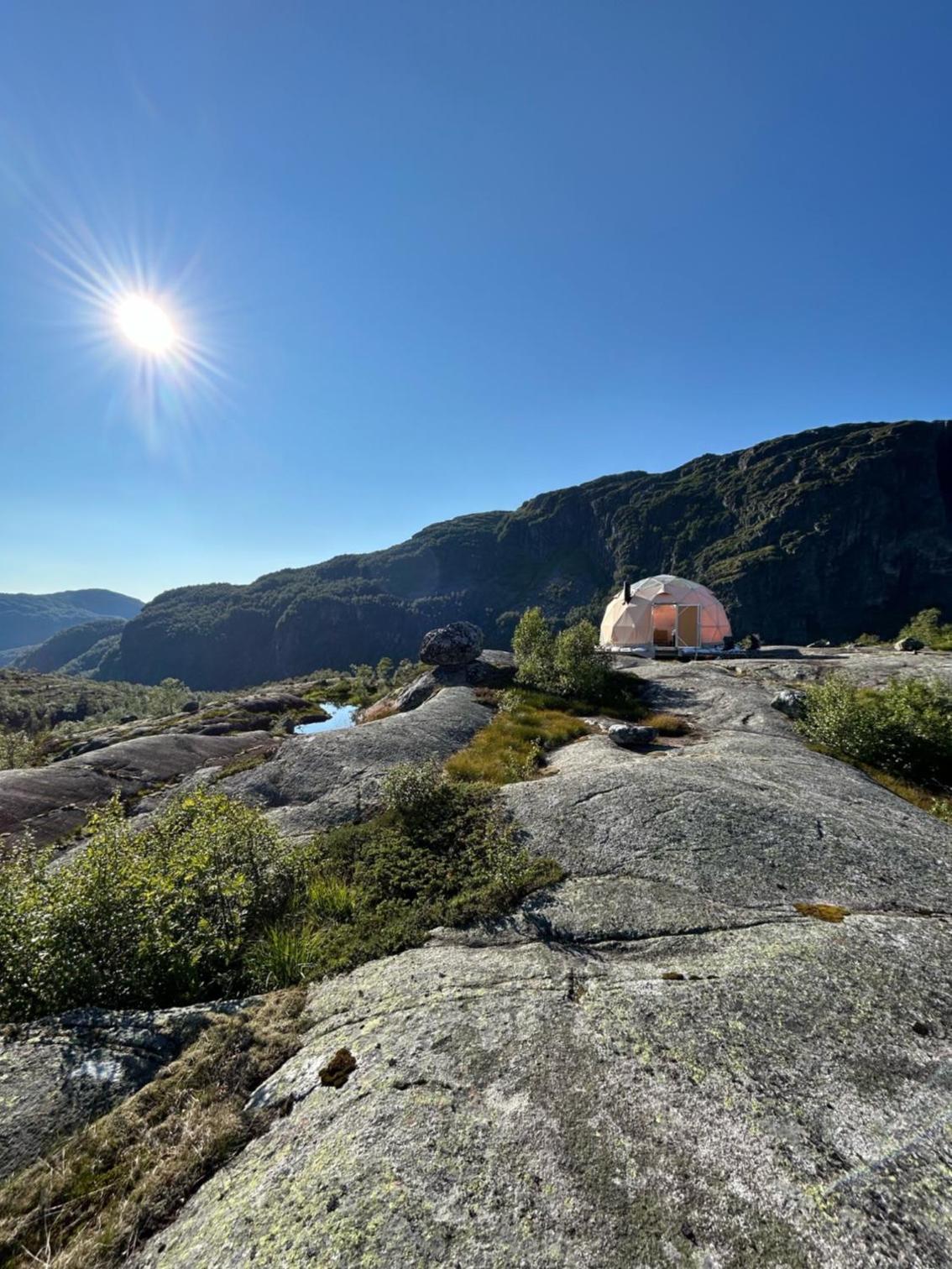 Handeland Lodge I Arctic Dome view 5