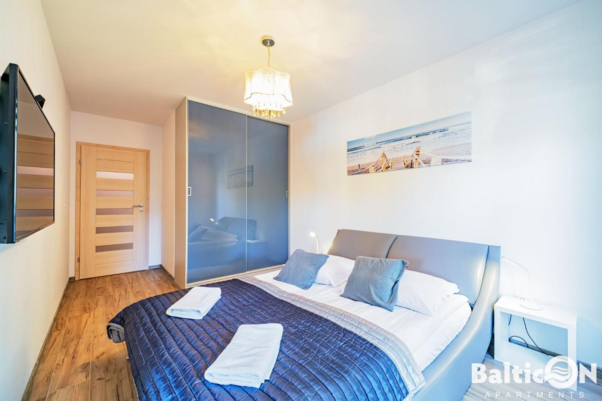 Apartamenty BalticON Polanki - Sauna, Fitness inclusive - Basen latem, Pool im Sommer