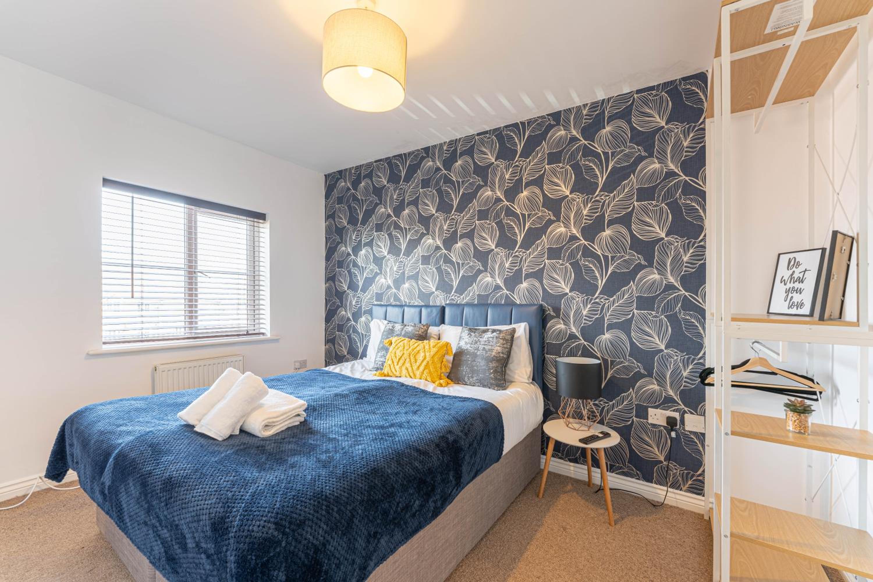 Townhouse in Rugby with Garden and Free Parking view 3