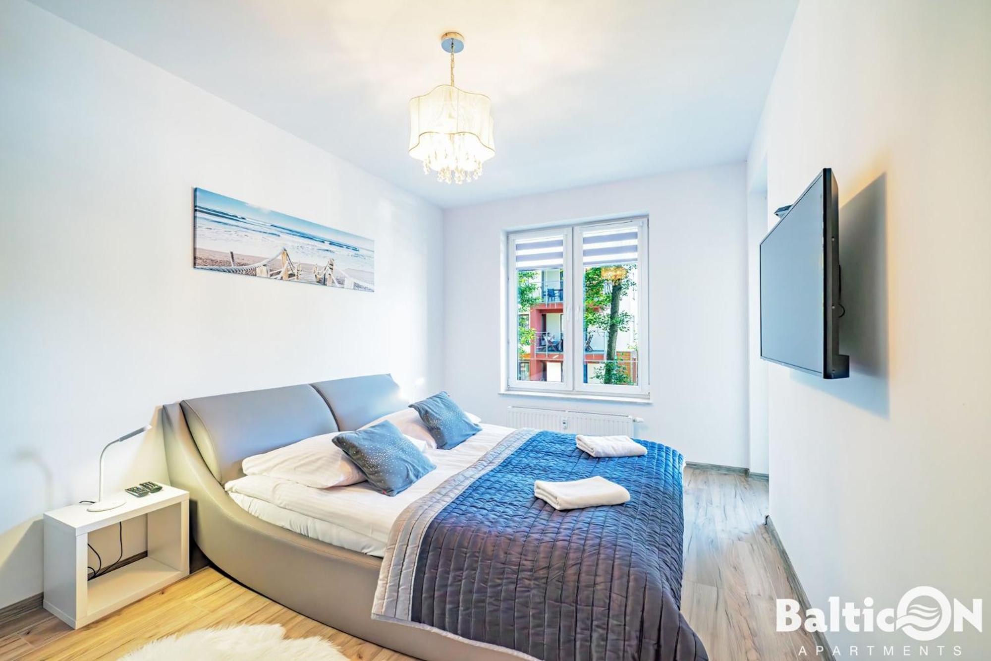 Apartamenty BalticON Polanki - Sauna, Fitness inclusive - Basen latem, Pool im Sommer