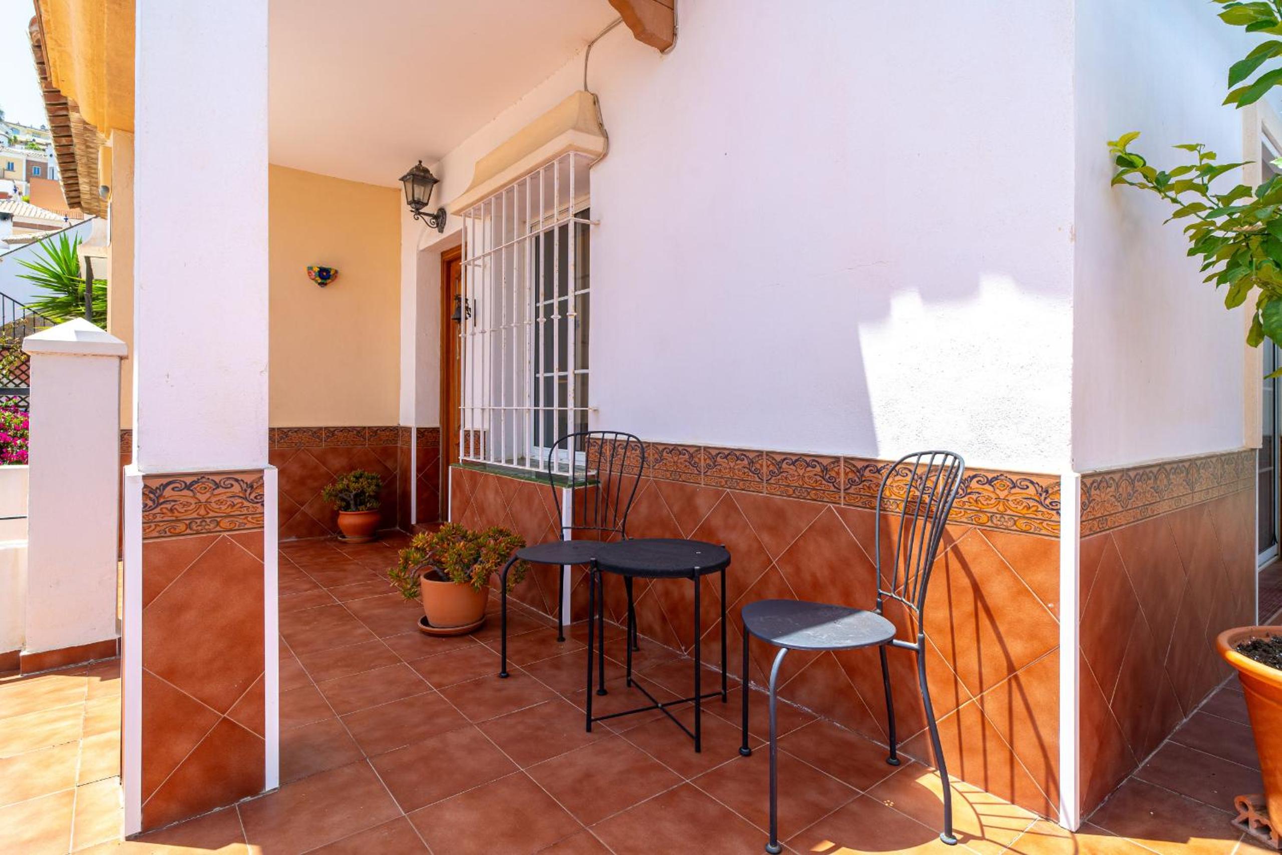Villa Calidum - Private Pool, Sea Views & 5min from Nerja