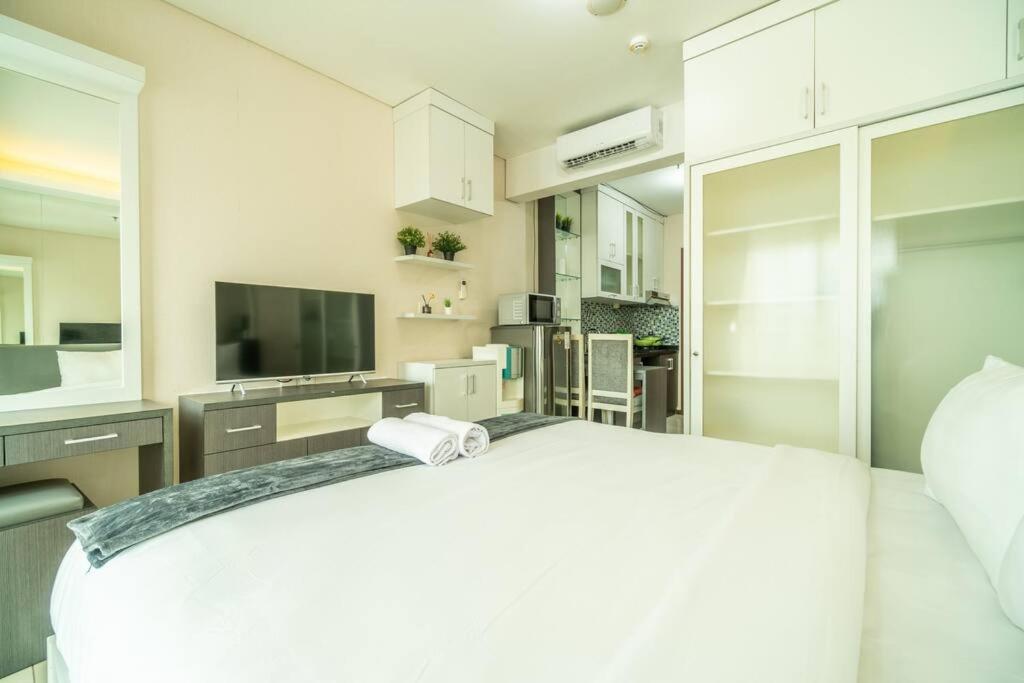 Peaceful studio in central Jakarta, SCBD, Thamrin view 4