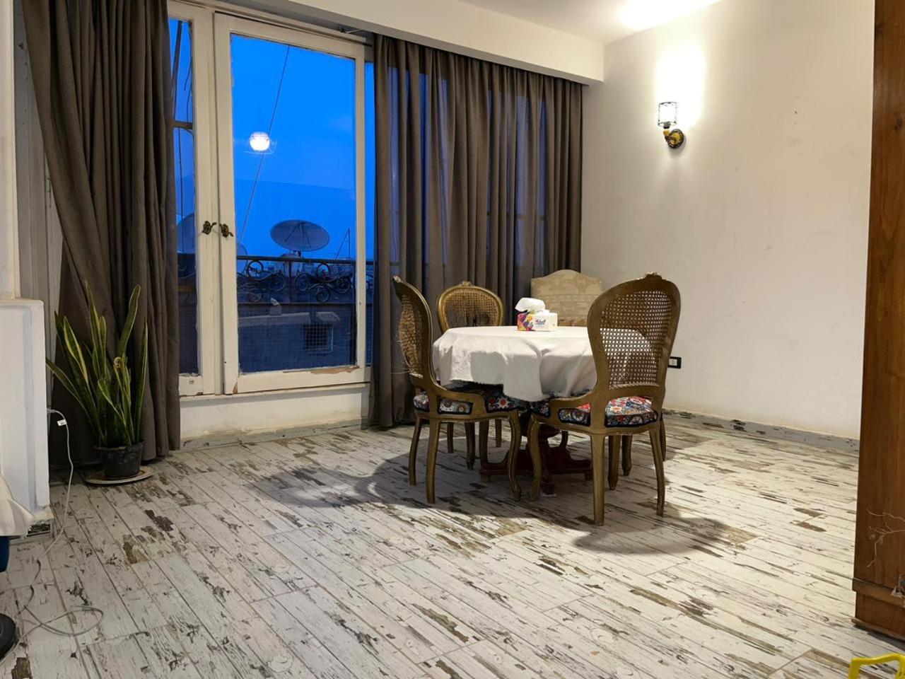 Garden City Cozy two bedroom apartment downtown Cairo