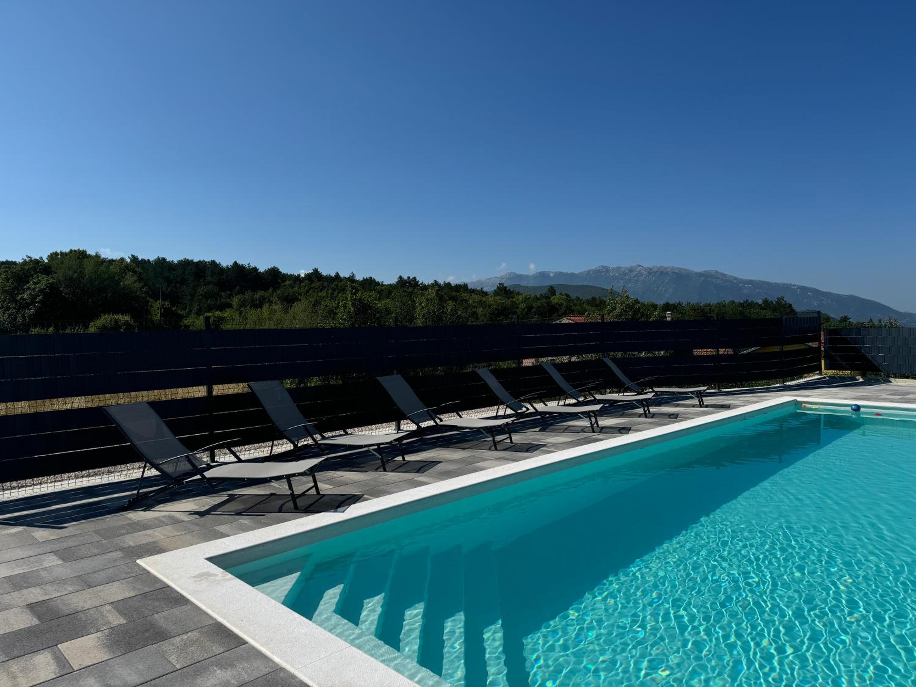 Olive Residence
