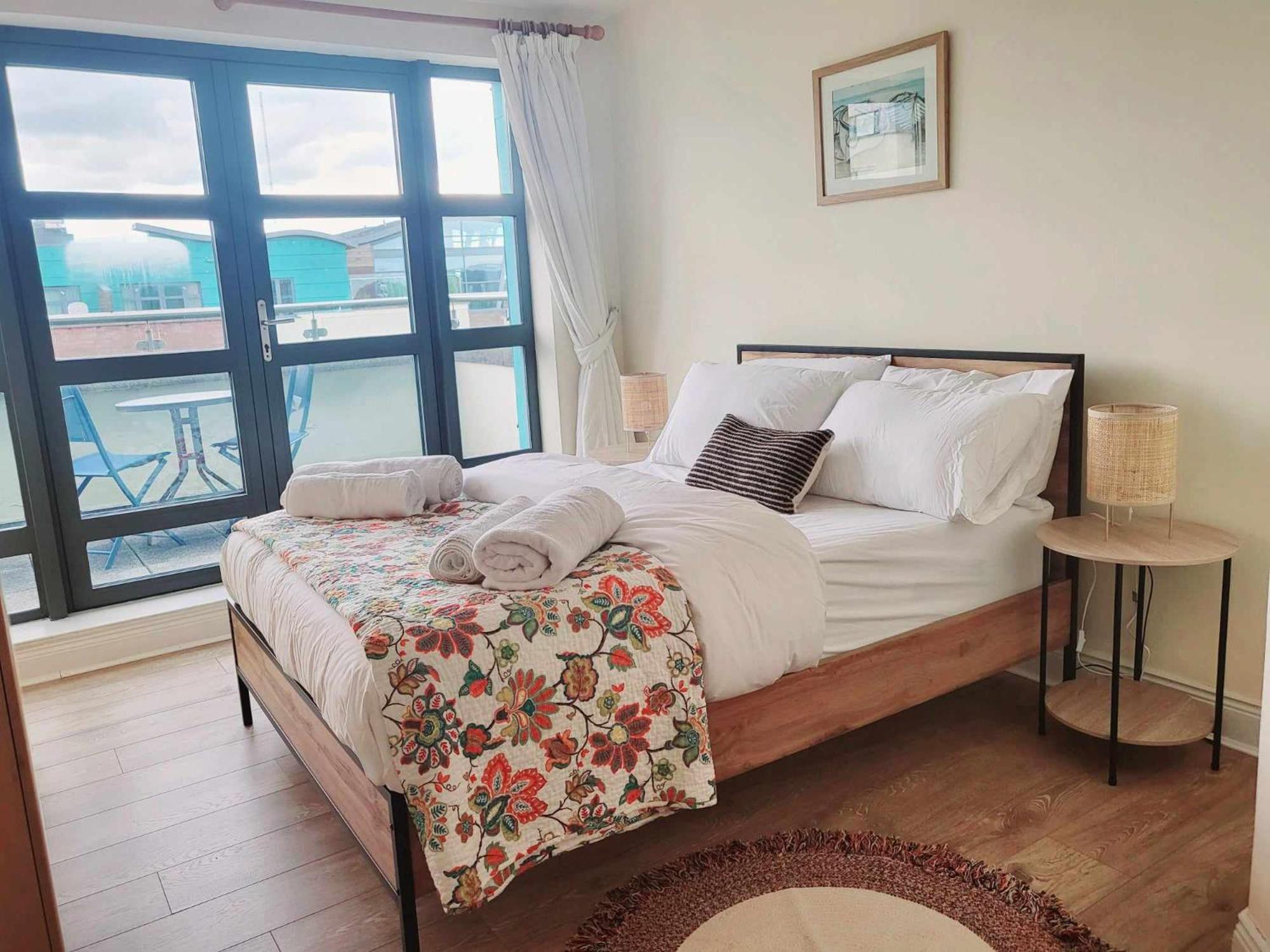 Panoramic Two-bedroom Penthouse