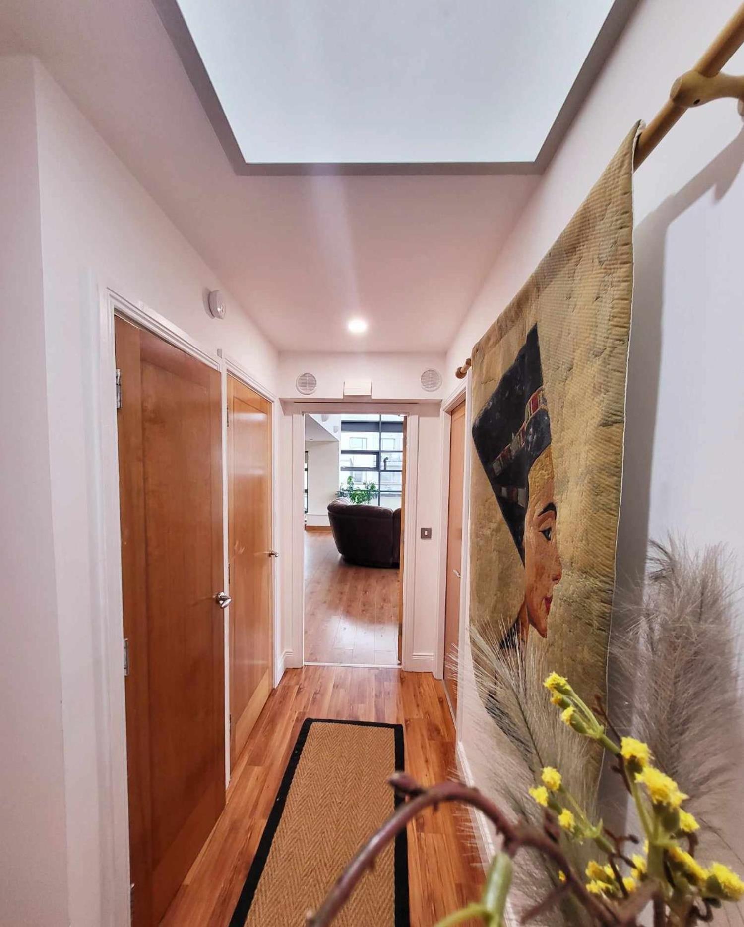 Panoramic Two-bedroom Penthouse