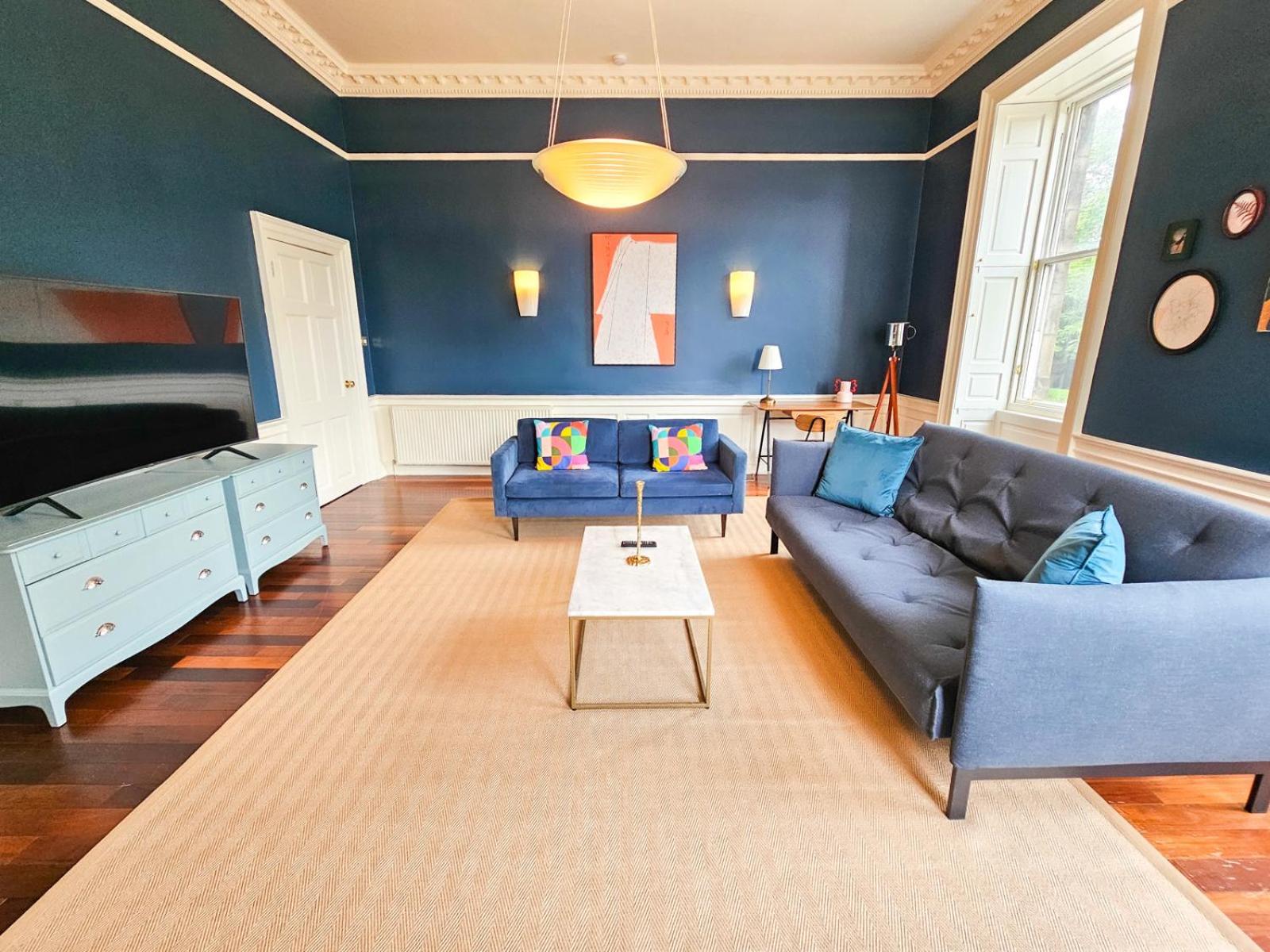 Spacious 2 Bedroom Apartment in the heart of New Town view 3
