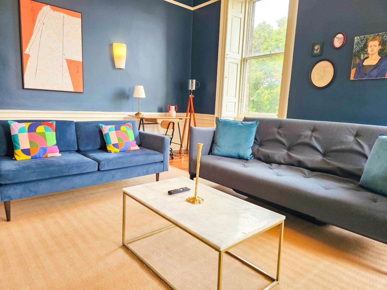 Spacious 2 Bedroom Apartment in the heart of New Town view 4