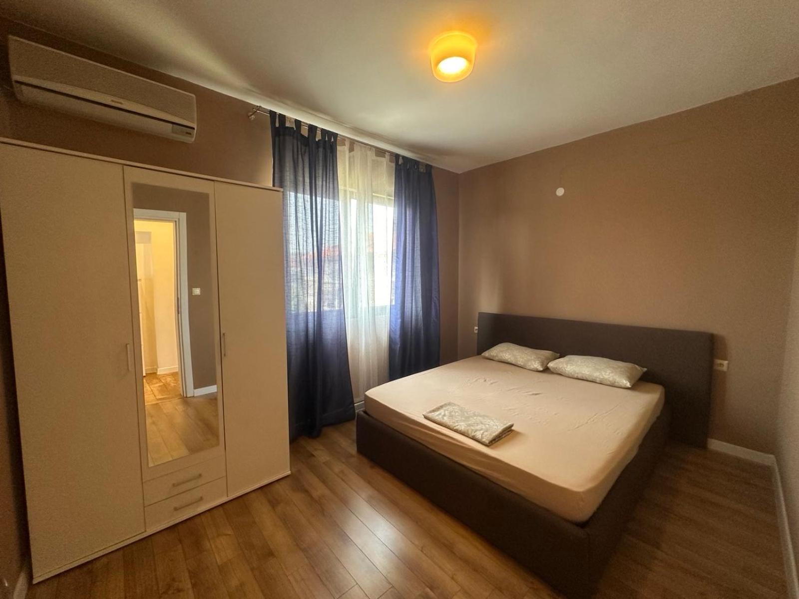 Sea Garden beach front apartments 2