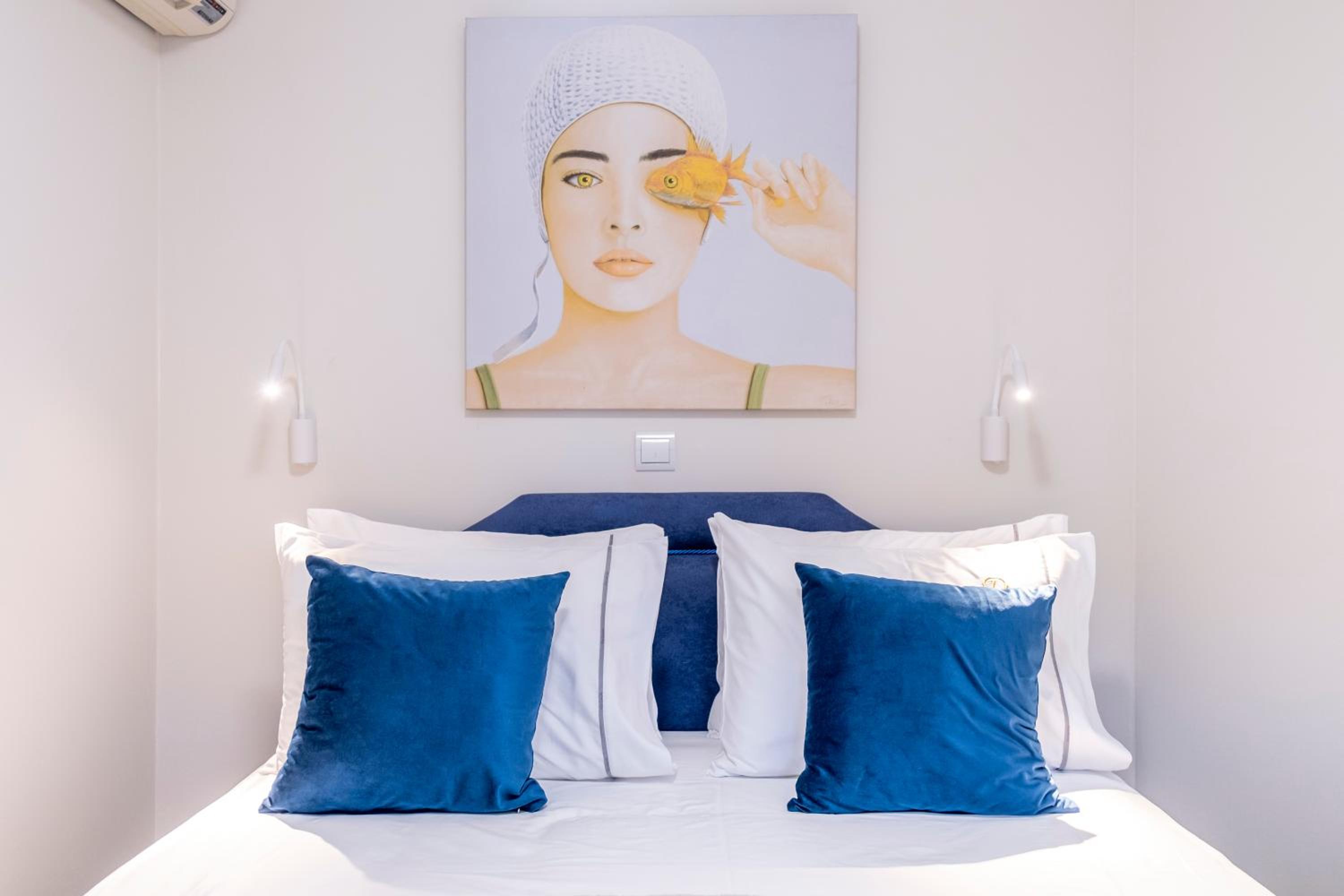 Tolo Beachfront Apartments