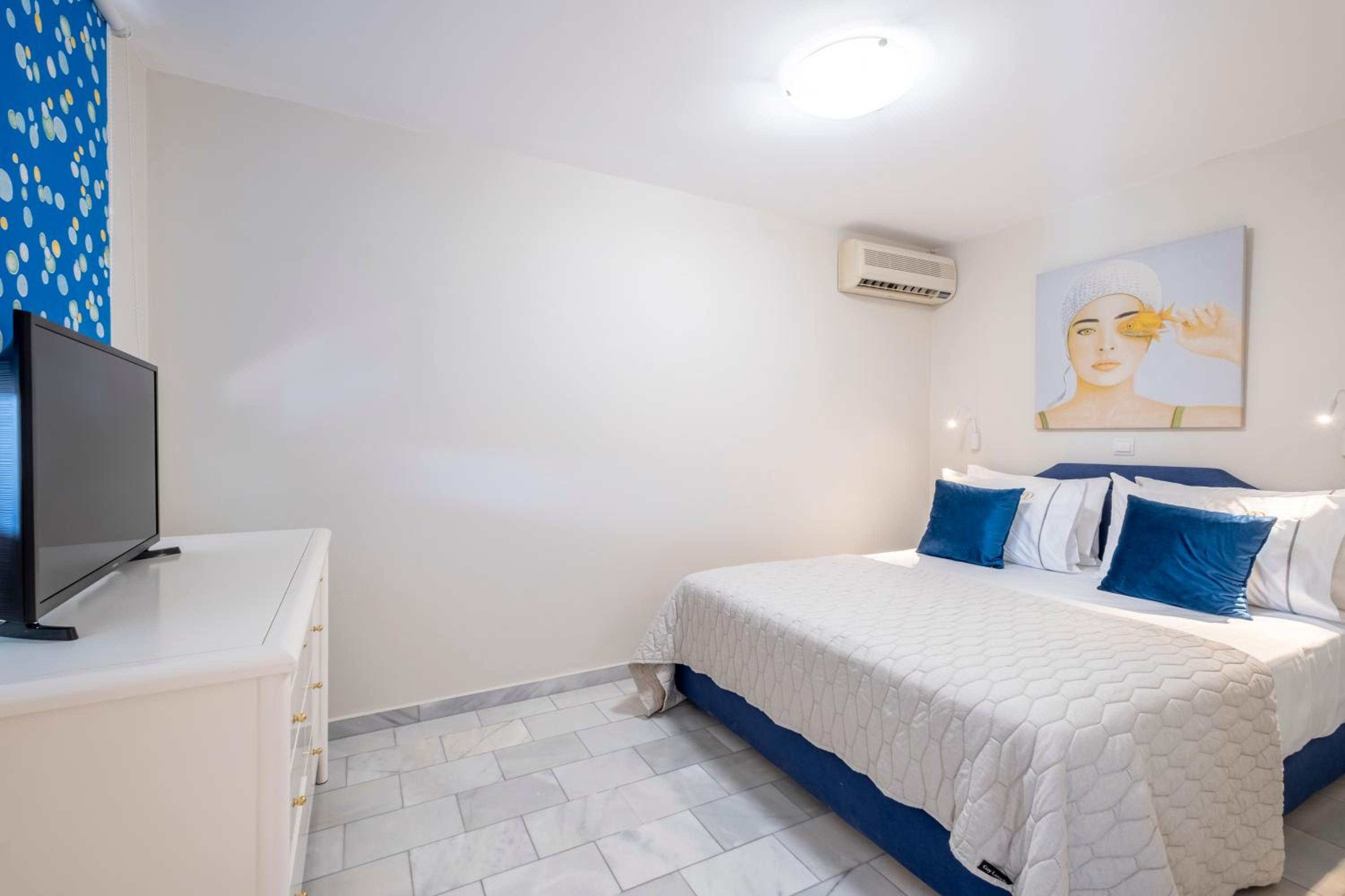 Tolo Beachfront Apartments
