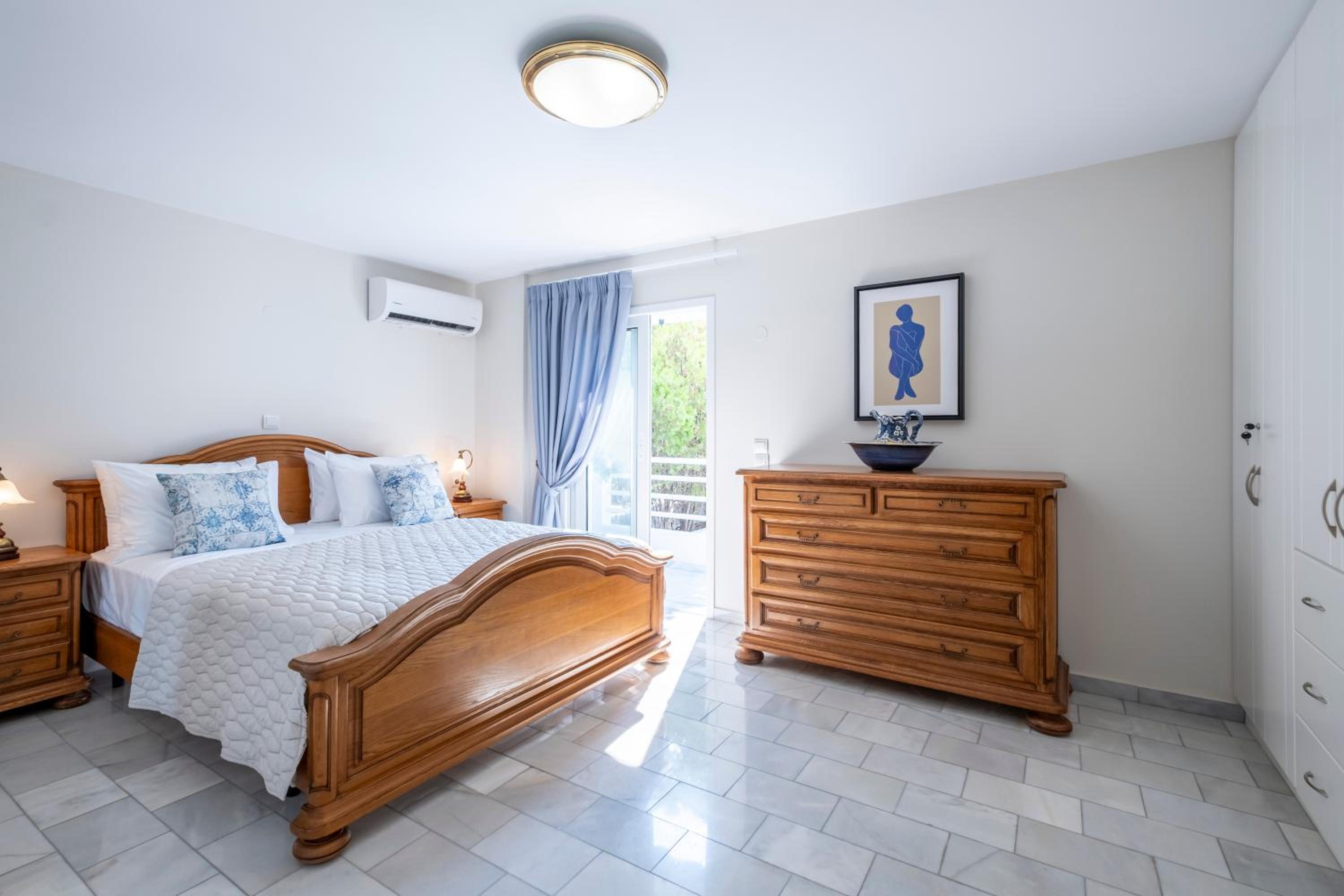Tolo Beachfront Apartments