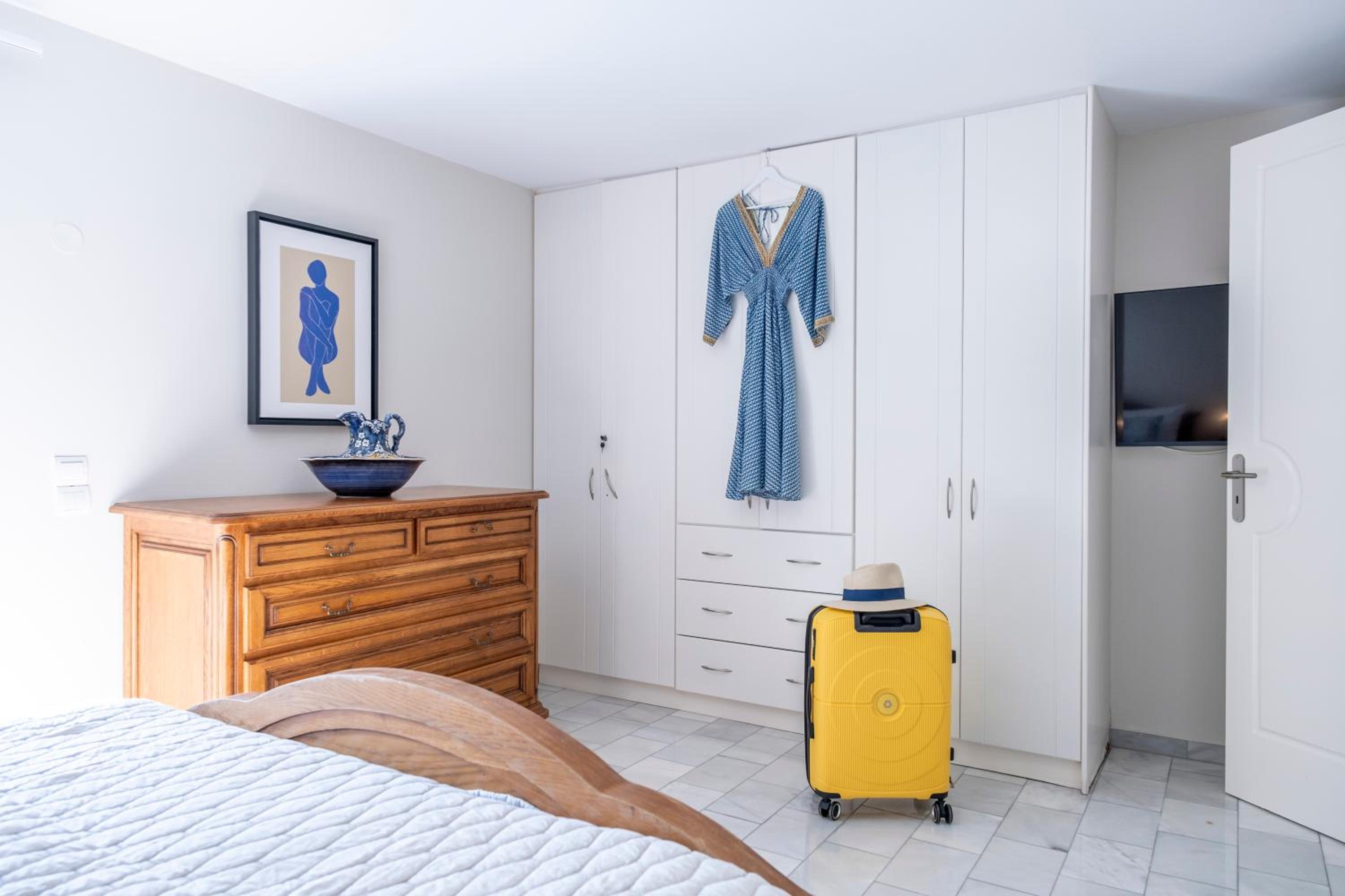 Tolo Beachfront Apartments