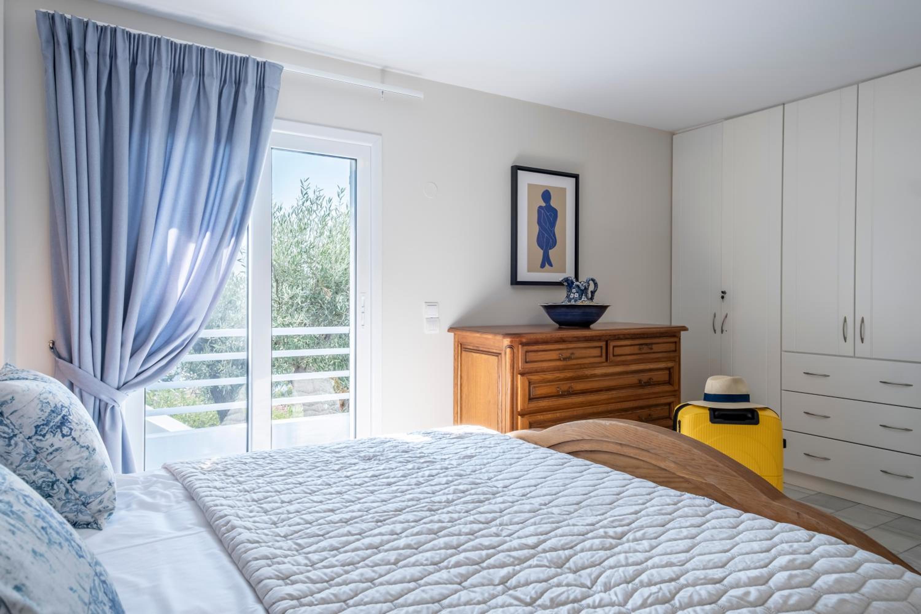 Tolo Beachfront Apartments