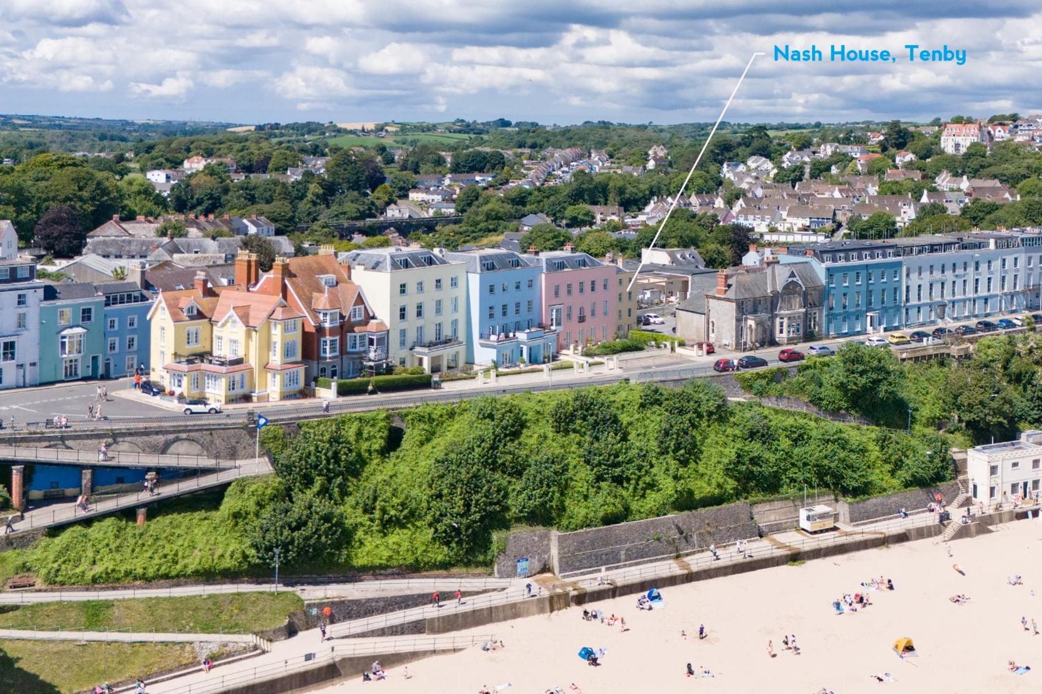 Nash House - Seafront with Parking Close to Town view 5