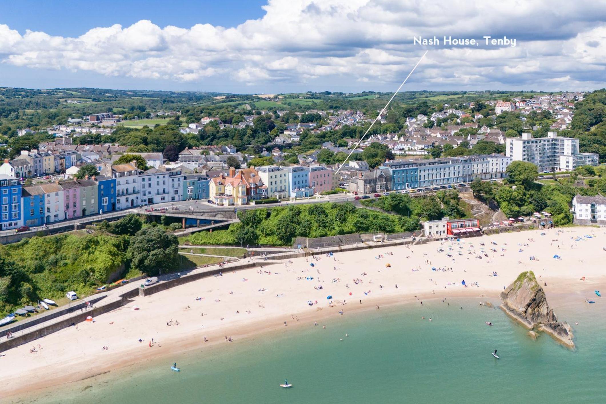 Nash House - Seafront with Parking Close to Town view 4