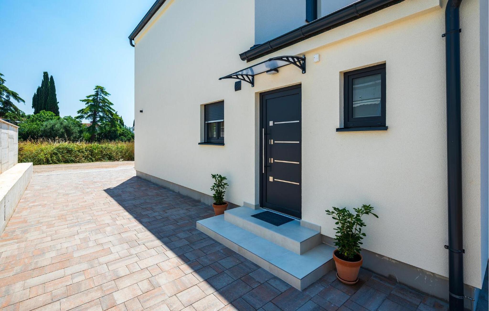 Beautiful Home In Vodnjan view 3